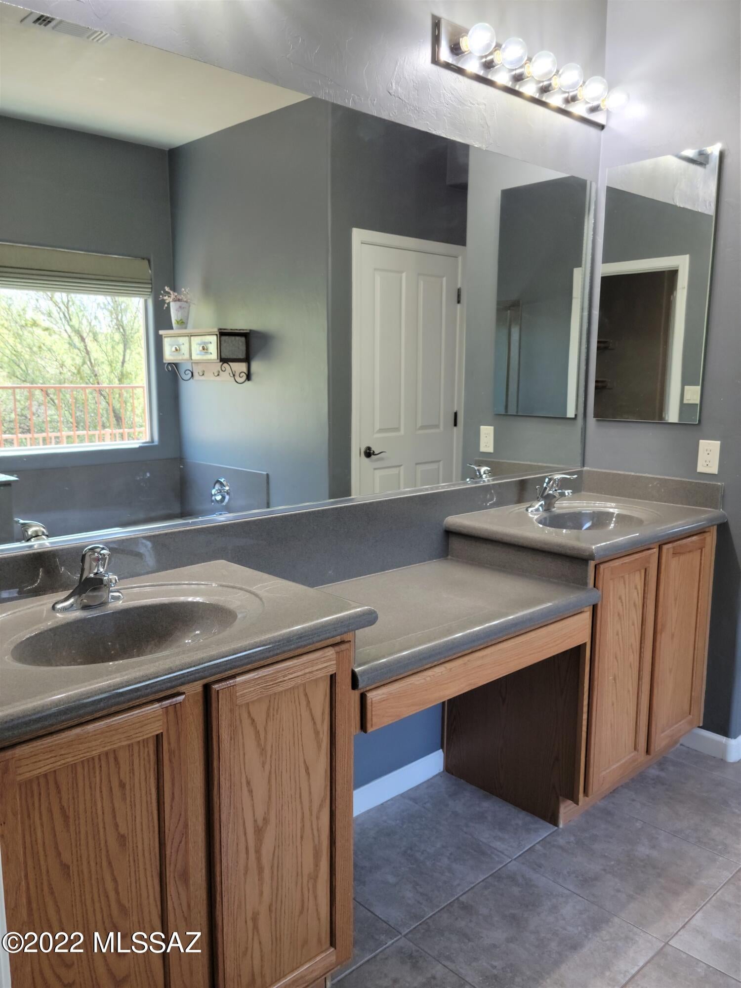 Sycamore Canyon (1-485) - Residential Lease
