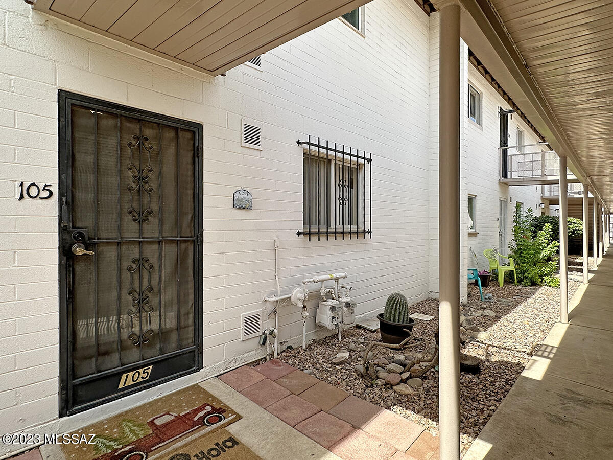 Beautiful 2 BR/1 BA Co-op! Move in ready! Spacious Living Room, AZ Room can be used for home office or library. Galley kitchen and all appliances stay. Bathroom updated! HOA includes Water, Hazard Insurance, Roof ,Sewer Trash and Taxes. Close to shopping/restaurants/bus lines. A few blocks from Reid Park (walking path, dog park, golf course and more!) Minutes from Downtown Tucson and University of Arizona.Cash Only No Rentals allowed!!!