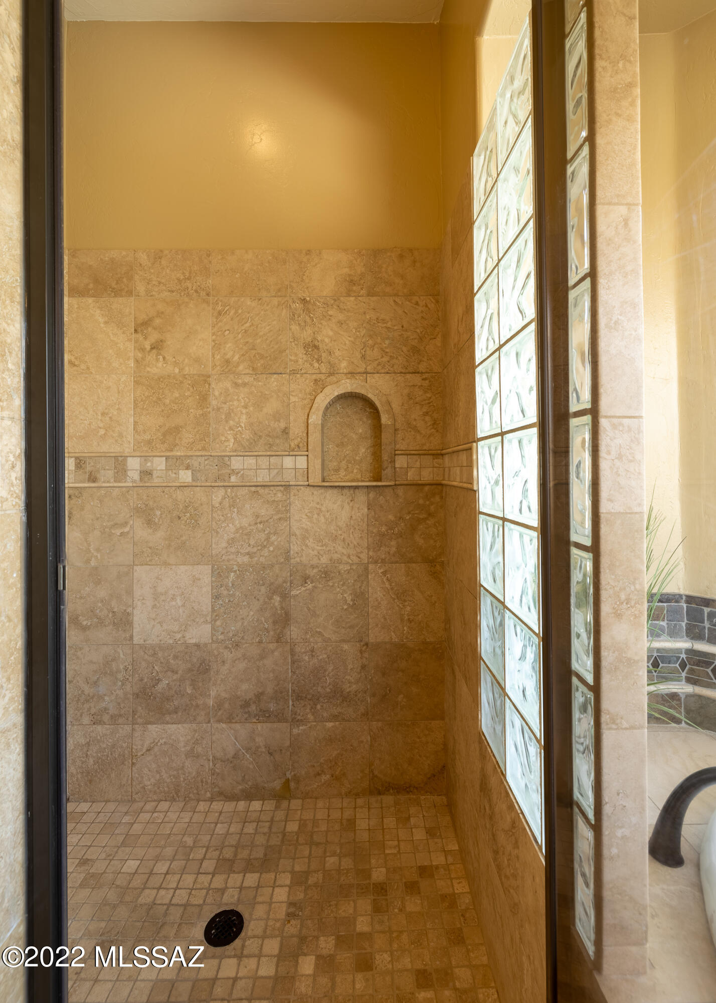 Alta Vista (99-145) - Residential