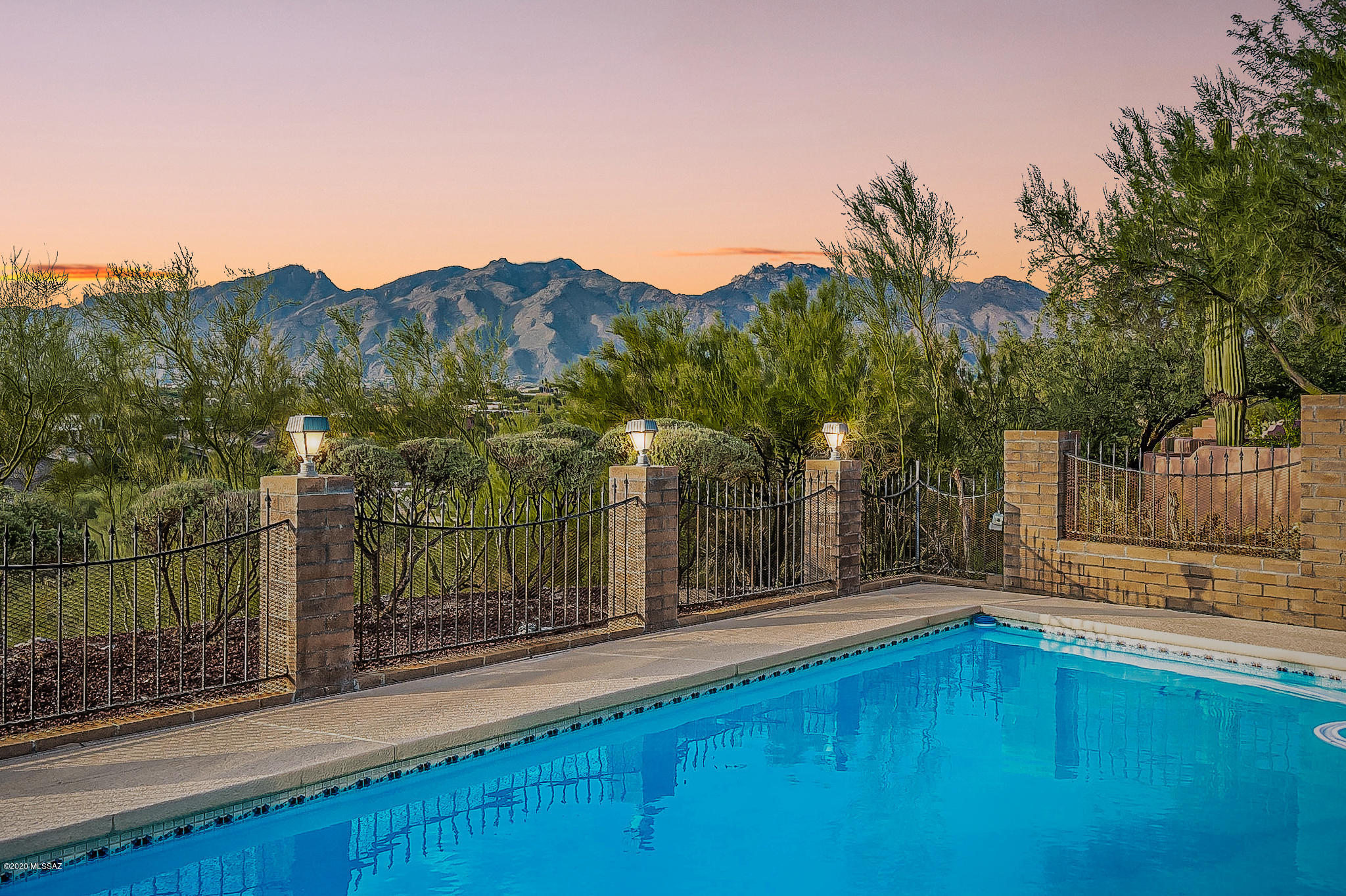 Rio Verde Vista II (74-111) - Residential
