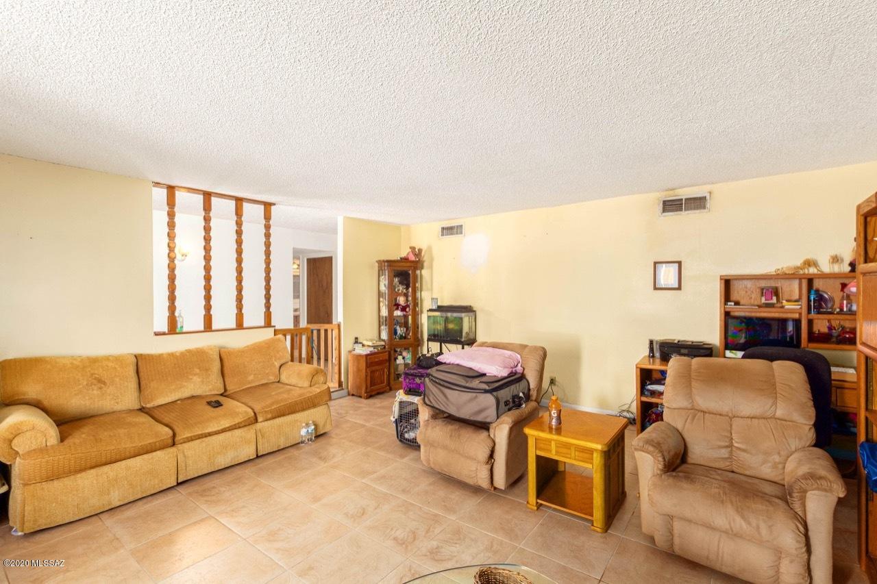 Rancho Sierra (147-298) - Residential