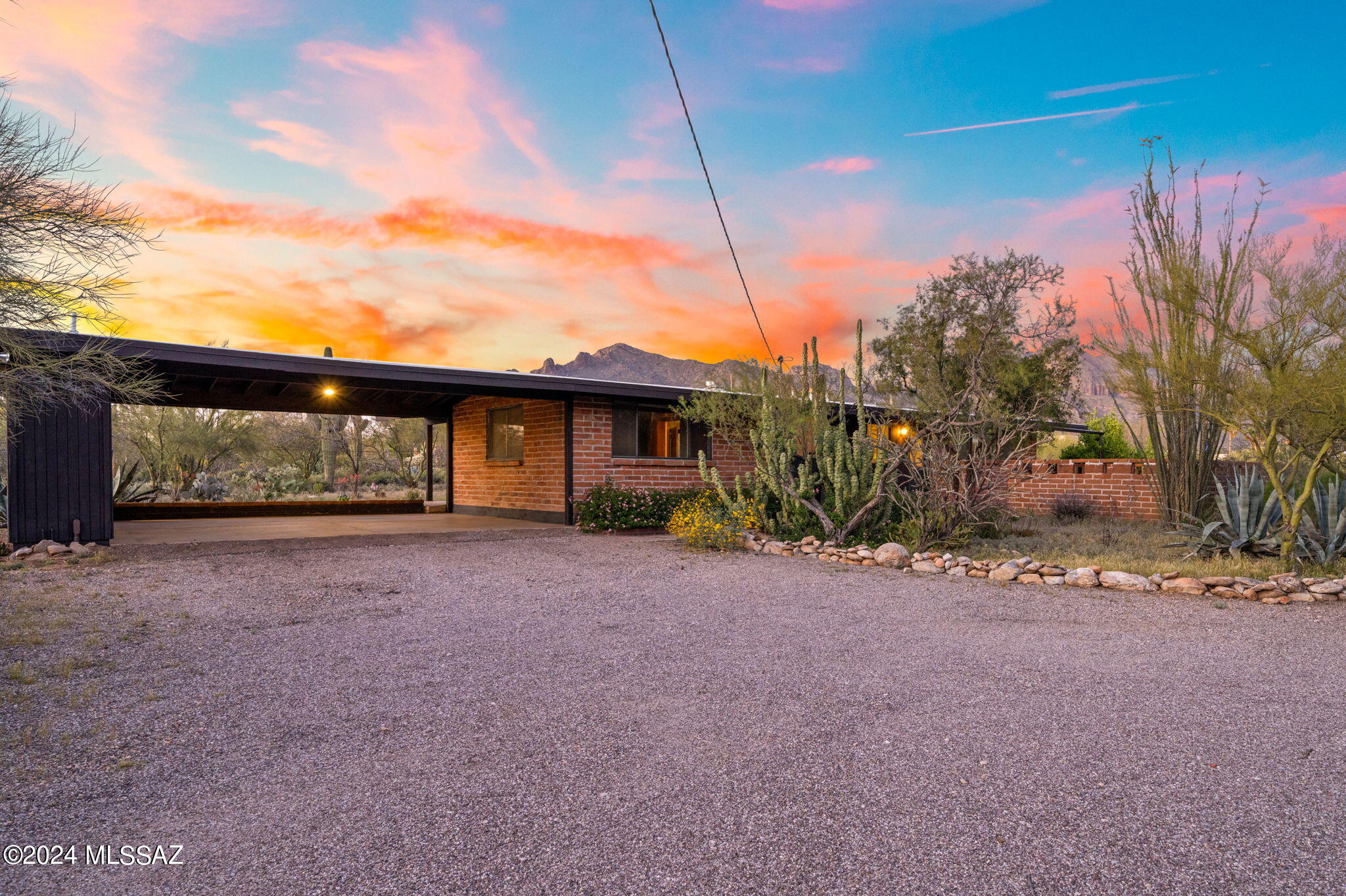 Casas Adobes Estates NO. 3-A - Residential
