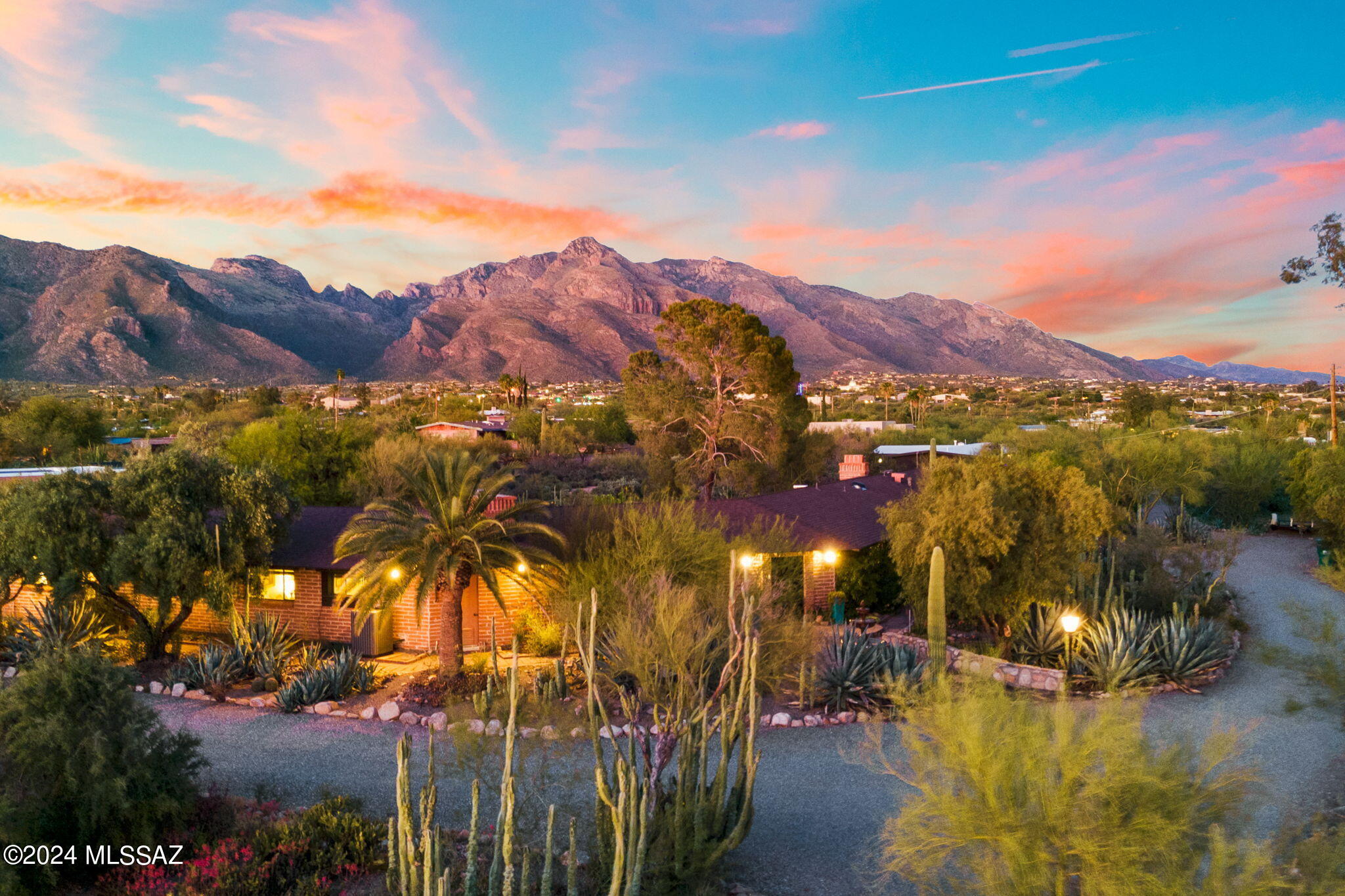Casas Adobes Estates NO. 3-A - Residential