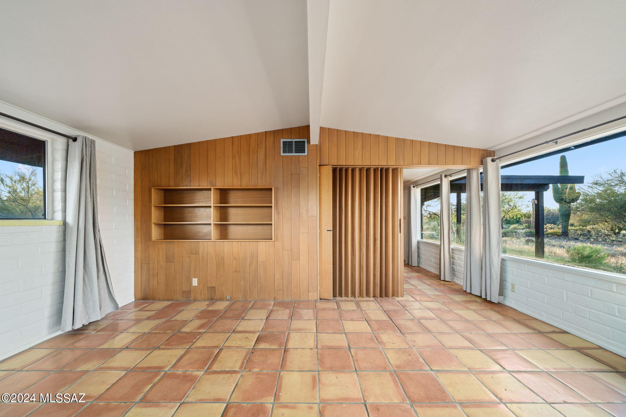 Casas Adobes Estates NO. 3-A - Residential