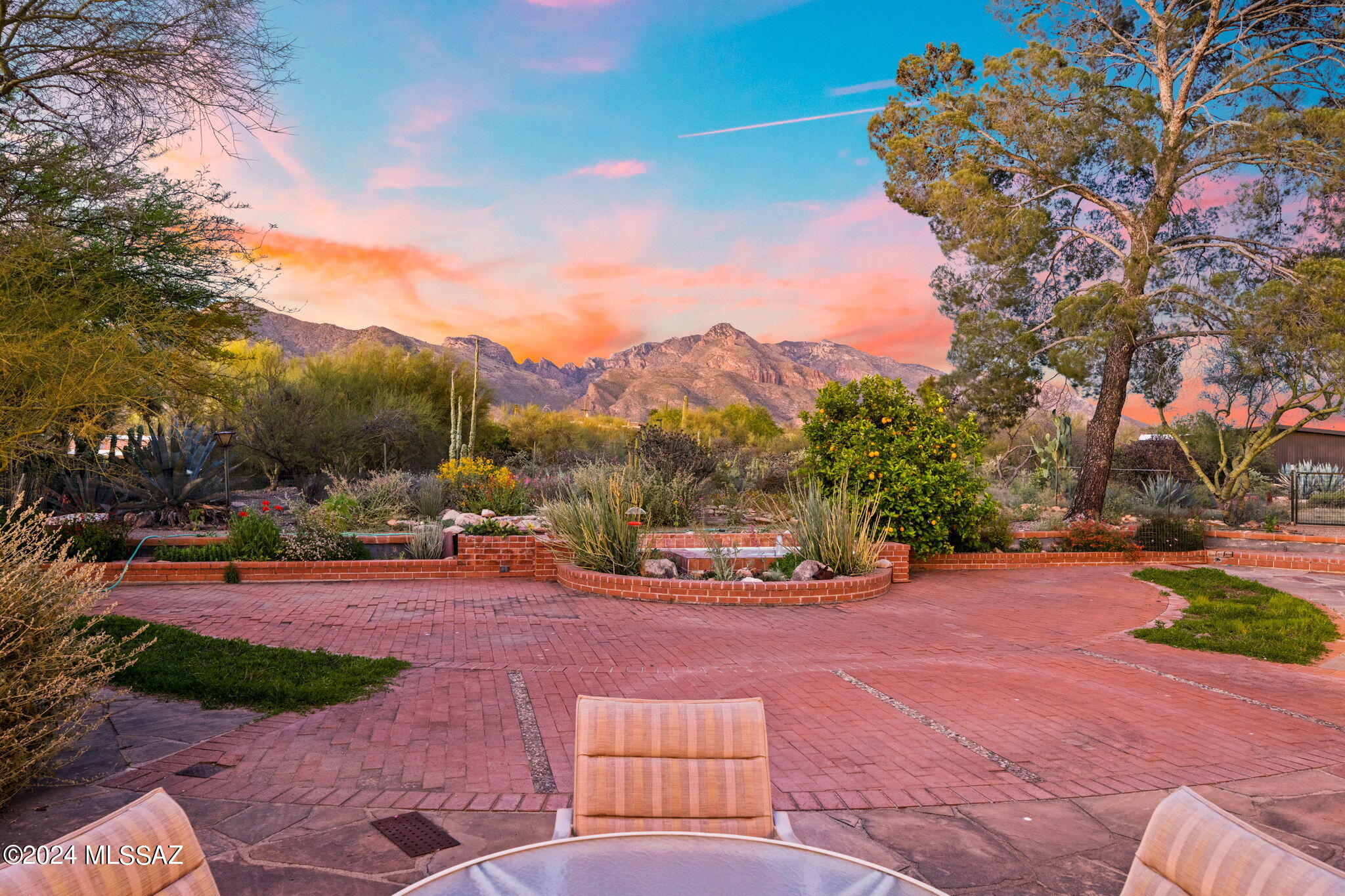 Casas Adobes Estates NO. 3-A - Residential