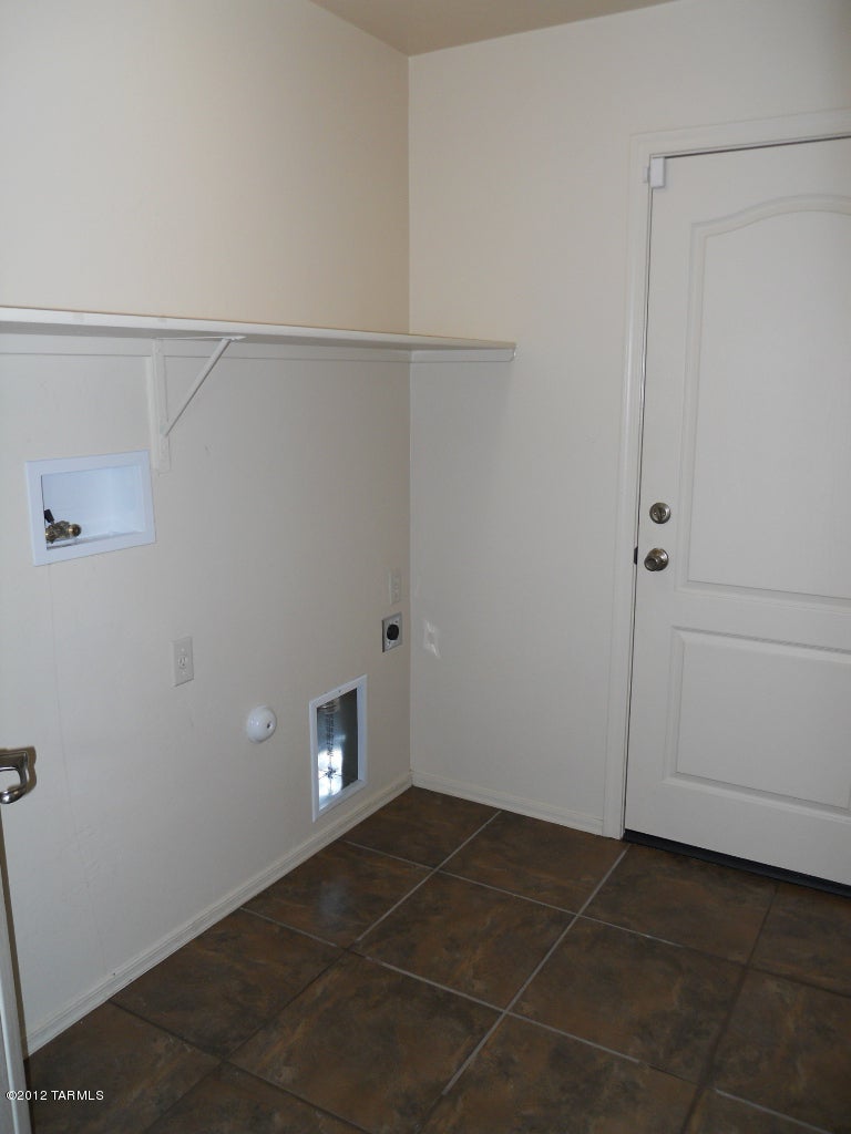 Rancho Del Lago (1-100) - Residential Lease