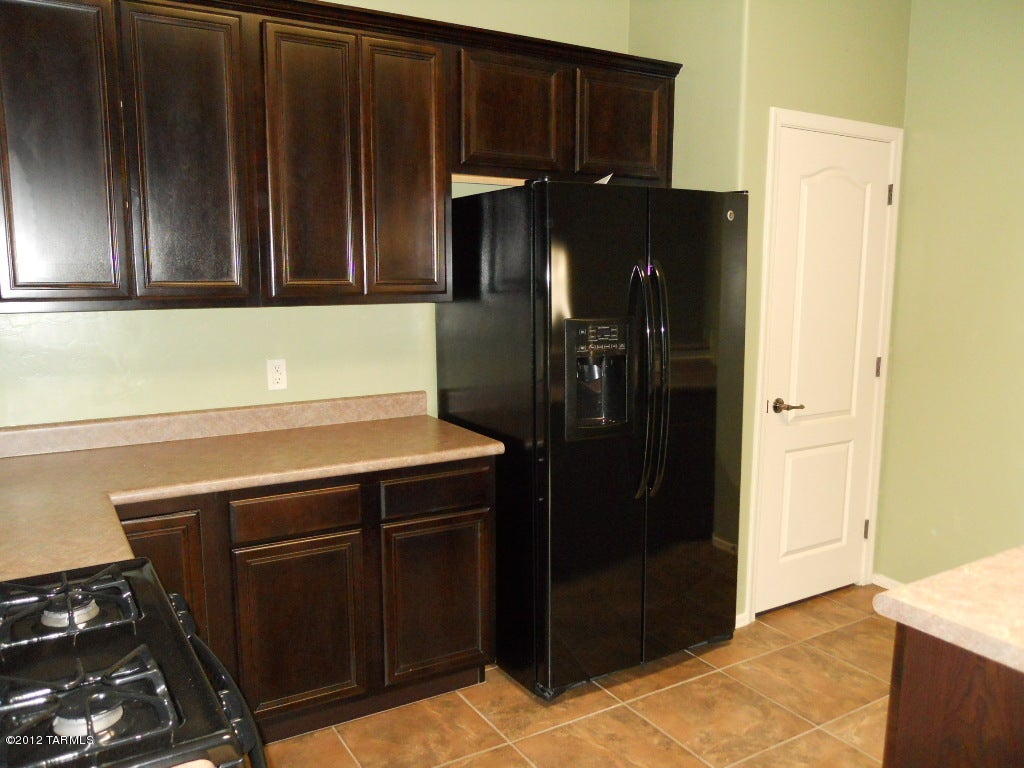 Rancho Del Lago (1-100) - Residential Lease