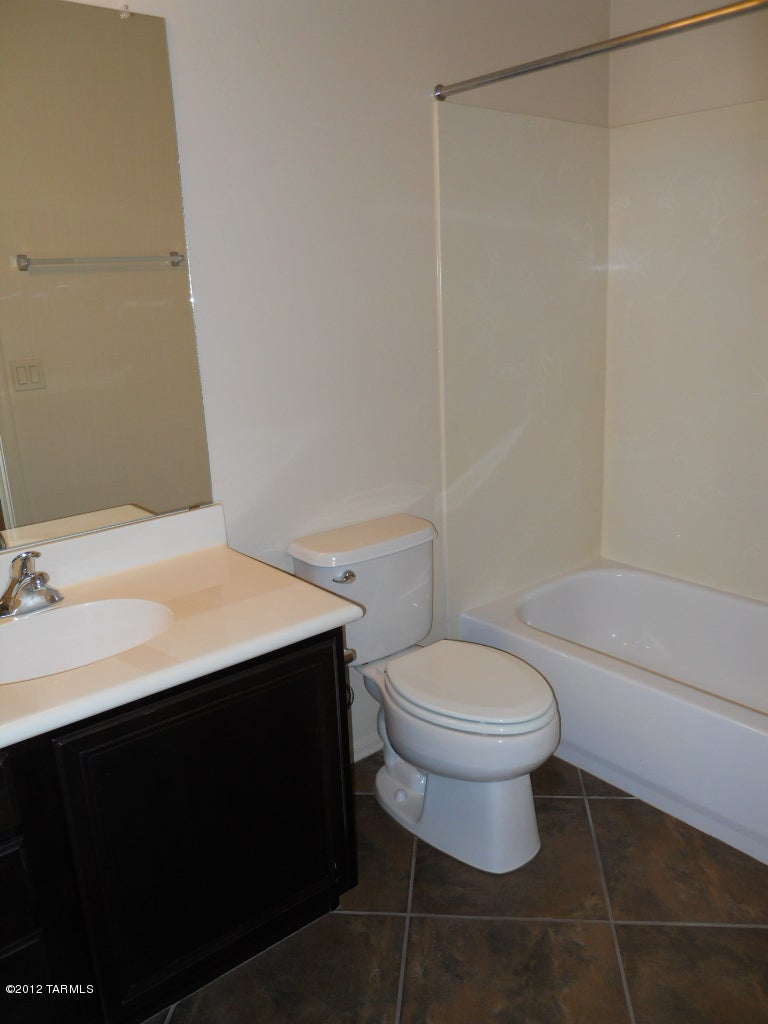 Rancho Del Lago (1-100) - Residential Lease