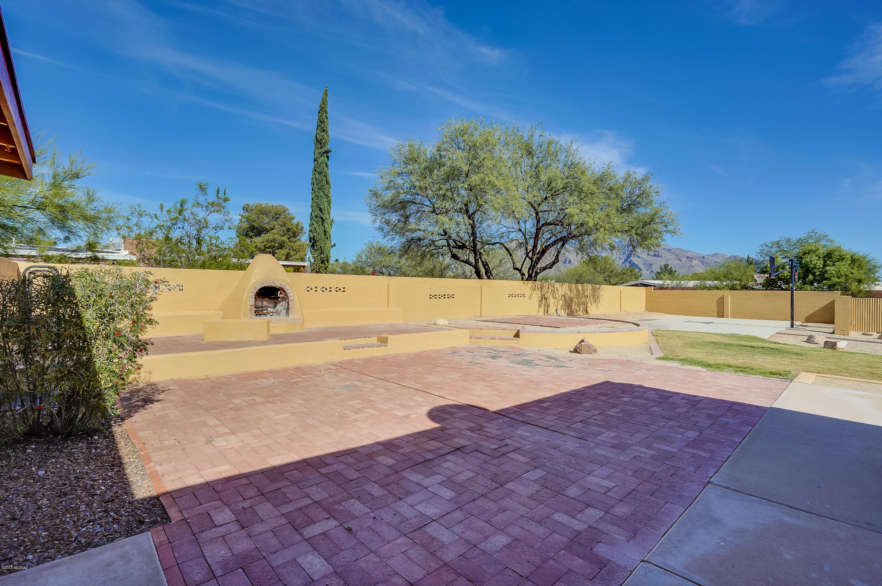 Casas Adobes West (1-220) - Residential