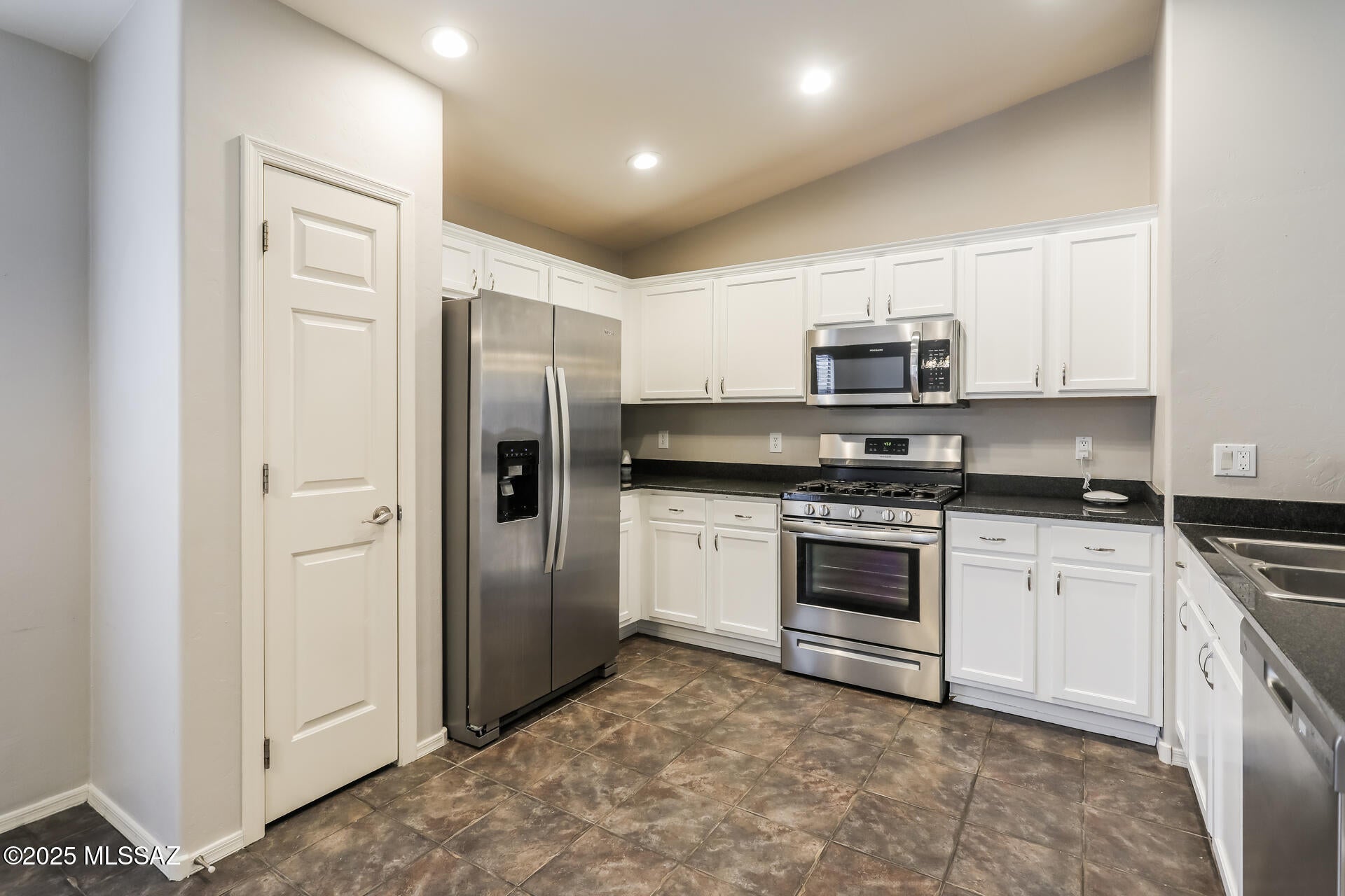 Rancho Del Lago (BLK44) - Residential Lease