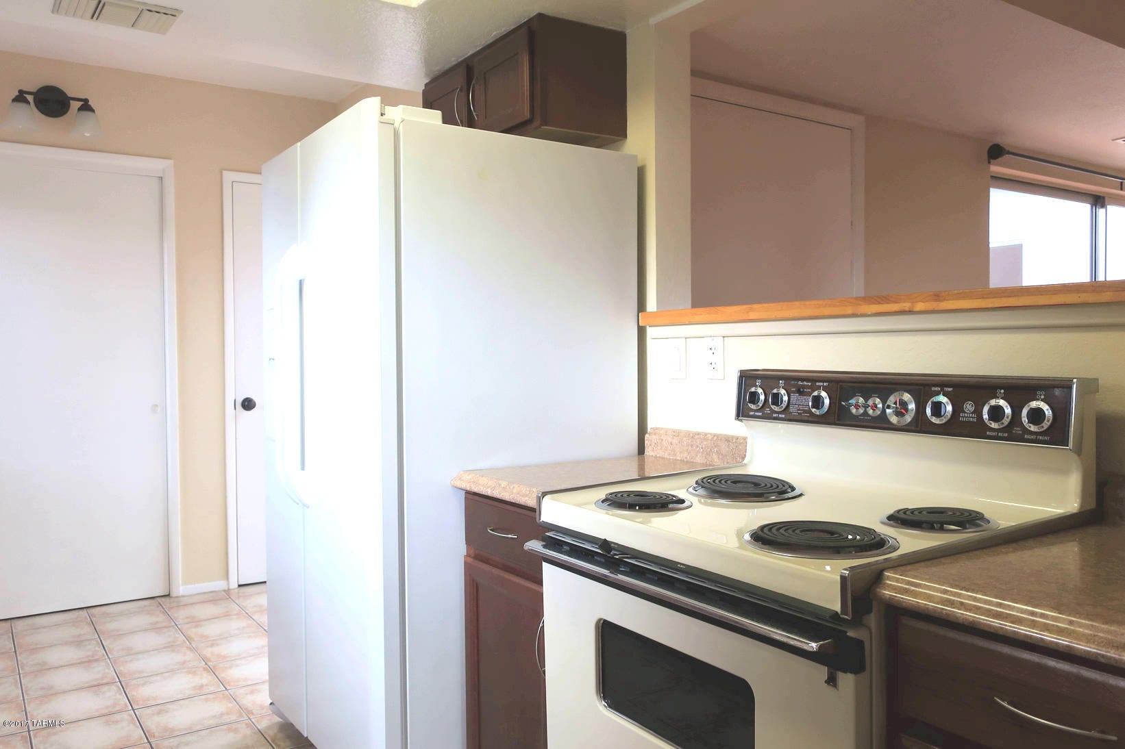 Rolling Hills Villas NO. 2 Amend. - Residential Lease