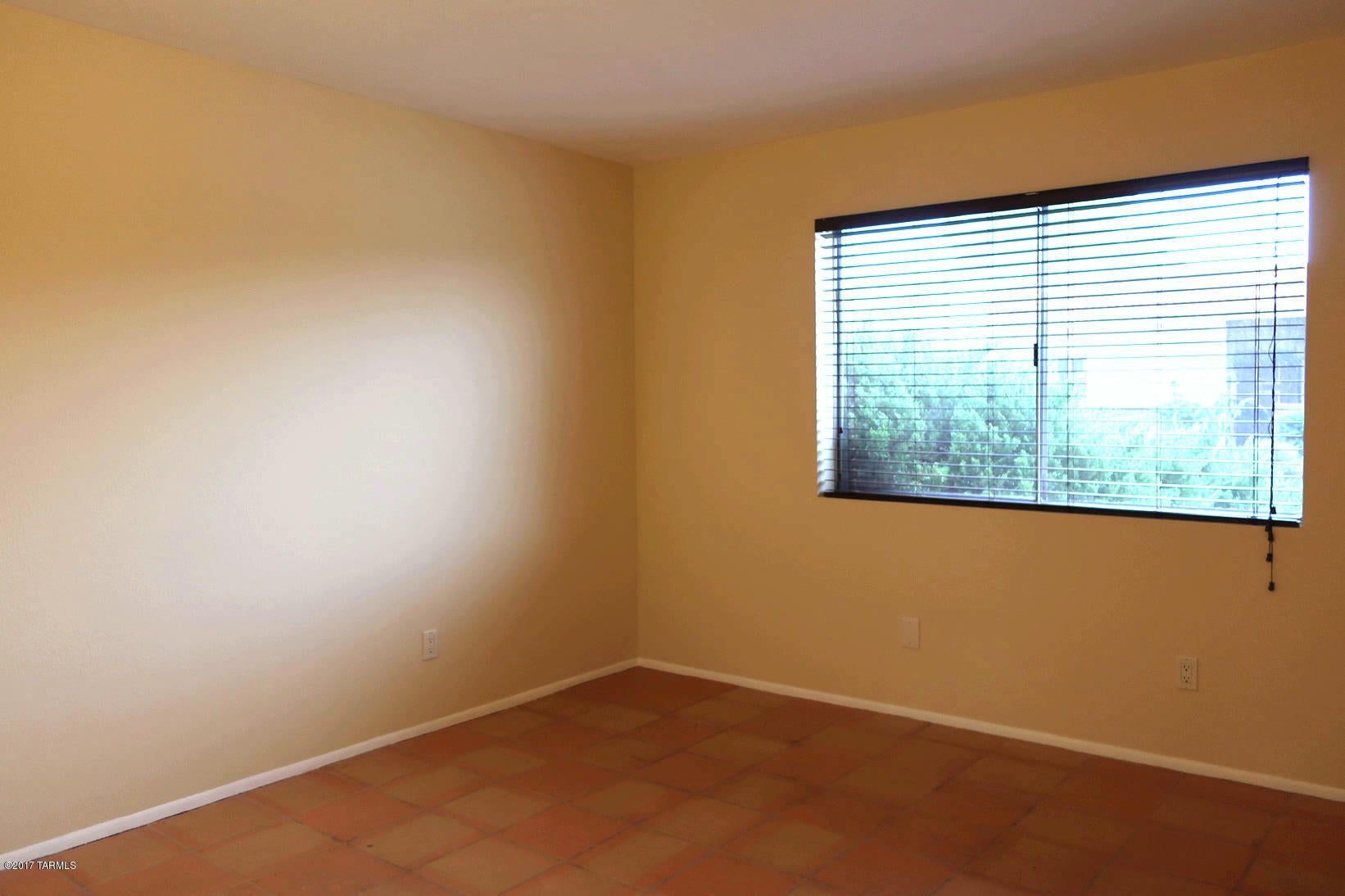 Rolling Hills Villas NO. 2 Amend. - Residential Lease