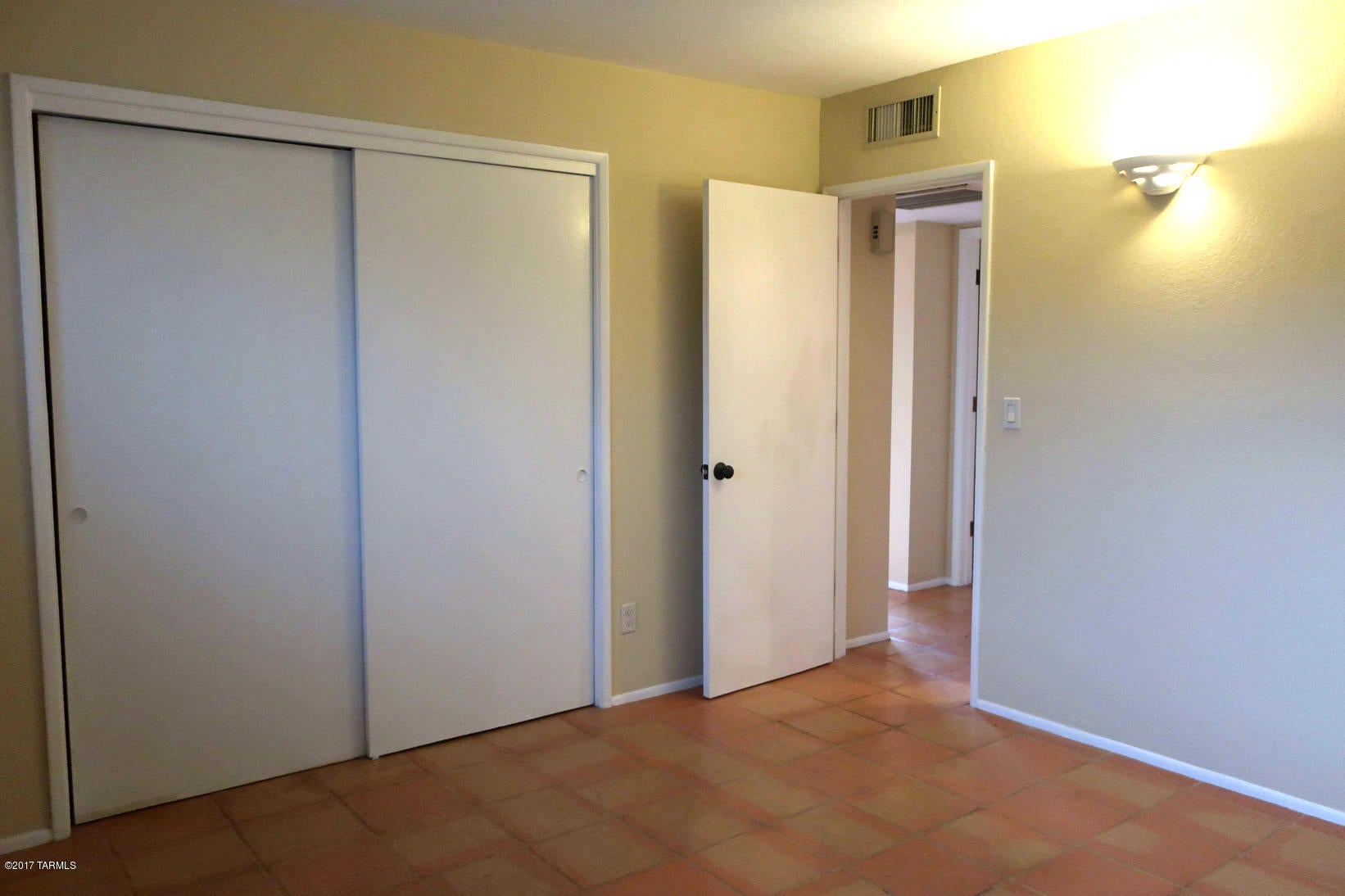 Rolling Hills Villas NO. 2 Amend. - Residential Lease