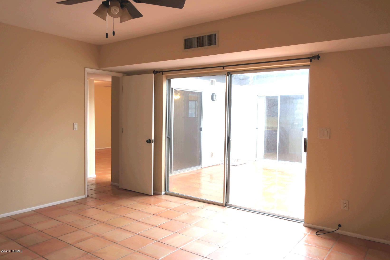 Rolling Hills Villas NO. 2 Amend. - Residential Lease
