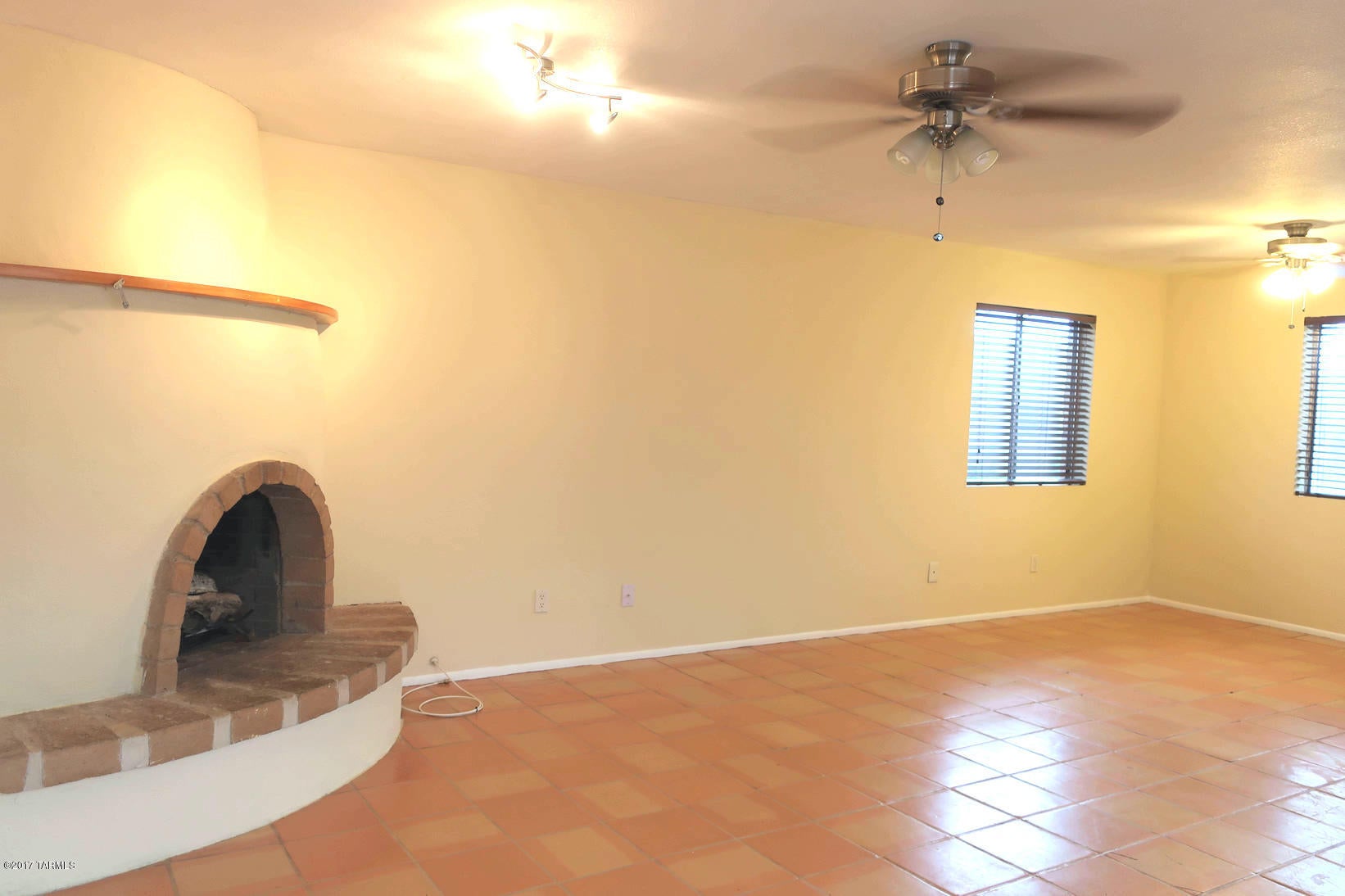 Rolling Hills Villas NO. 2 Amend. - Residential Lease