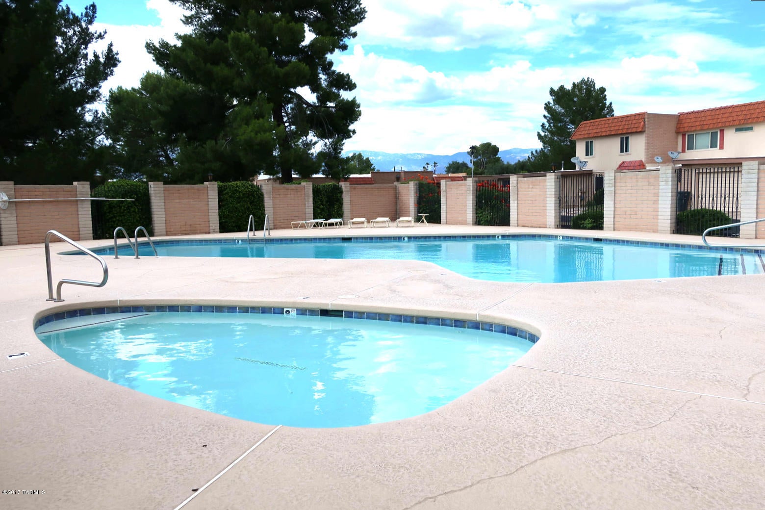Rolling Hills Villas NO. 2 Amend. - Residential Lease