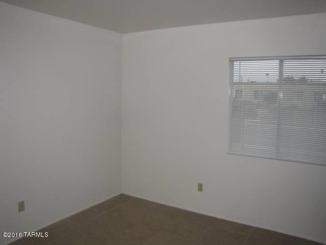 Valley View East (1-60) - Residential Lease