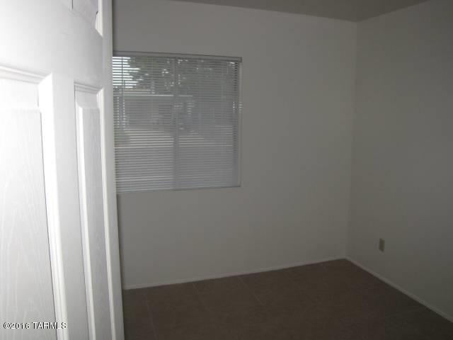 Valley View East (1-60) - Residential Lease