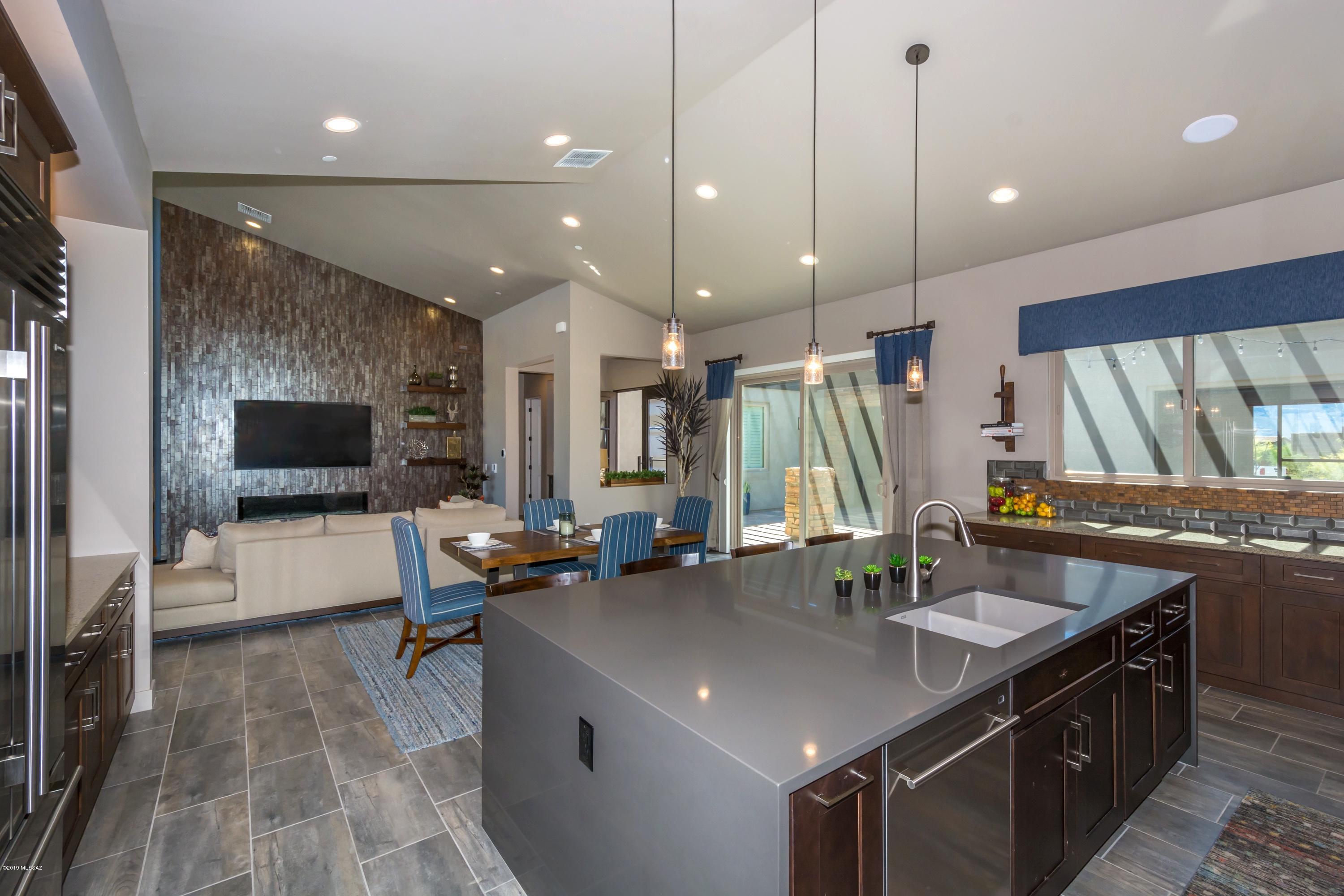The Enclave At Stone Canyon V - Residential