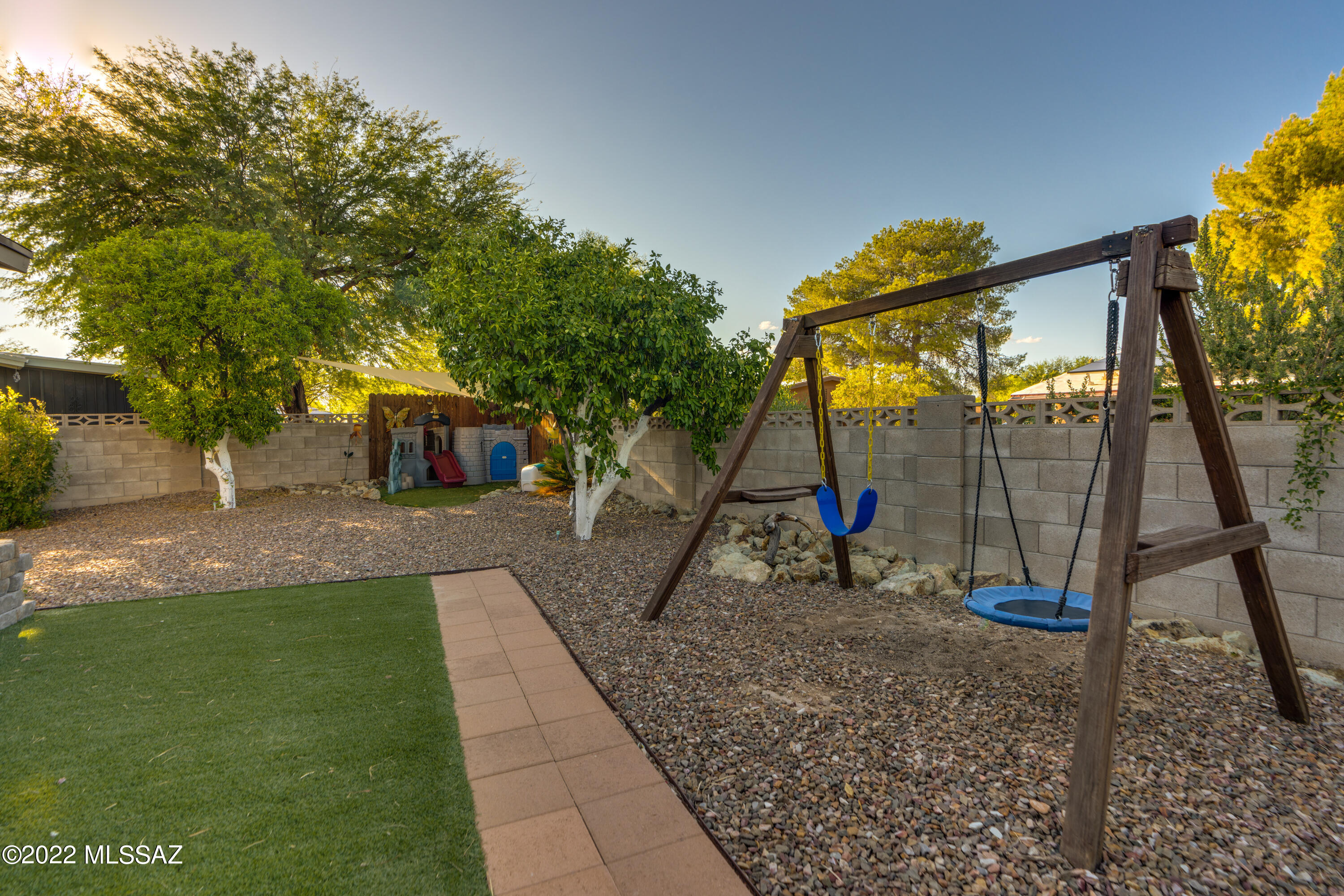Lincoln Ridge (1-207) - Residential