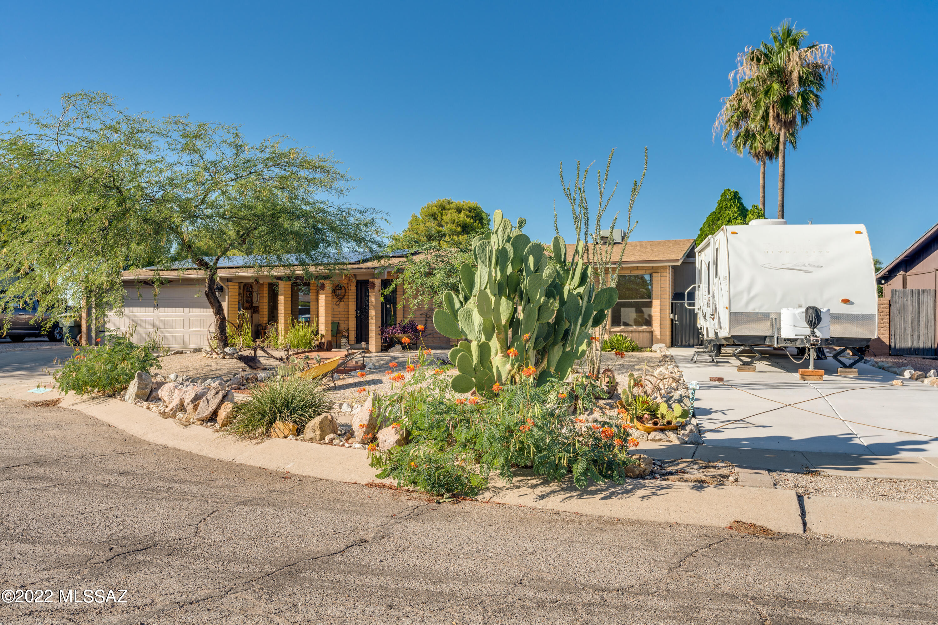 Lincoln Ridge (1-207) - Residential