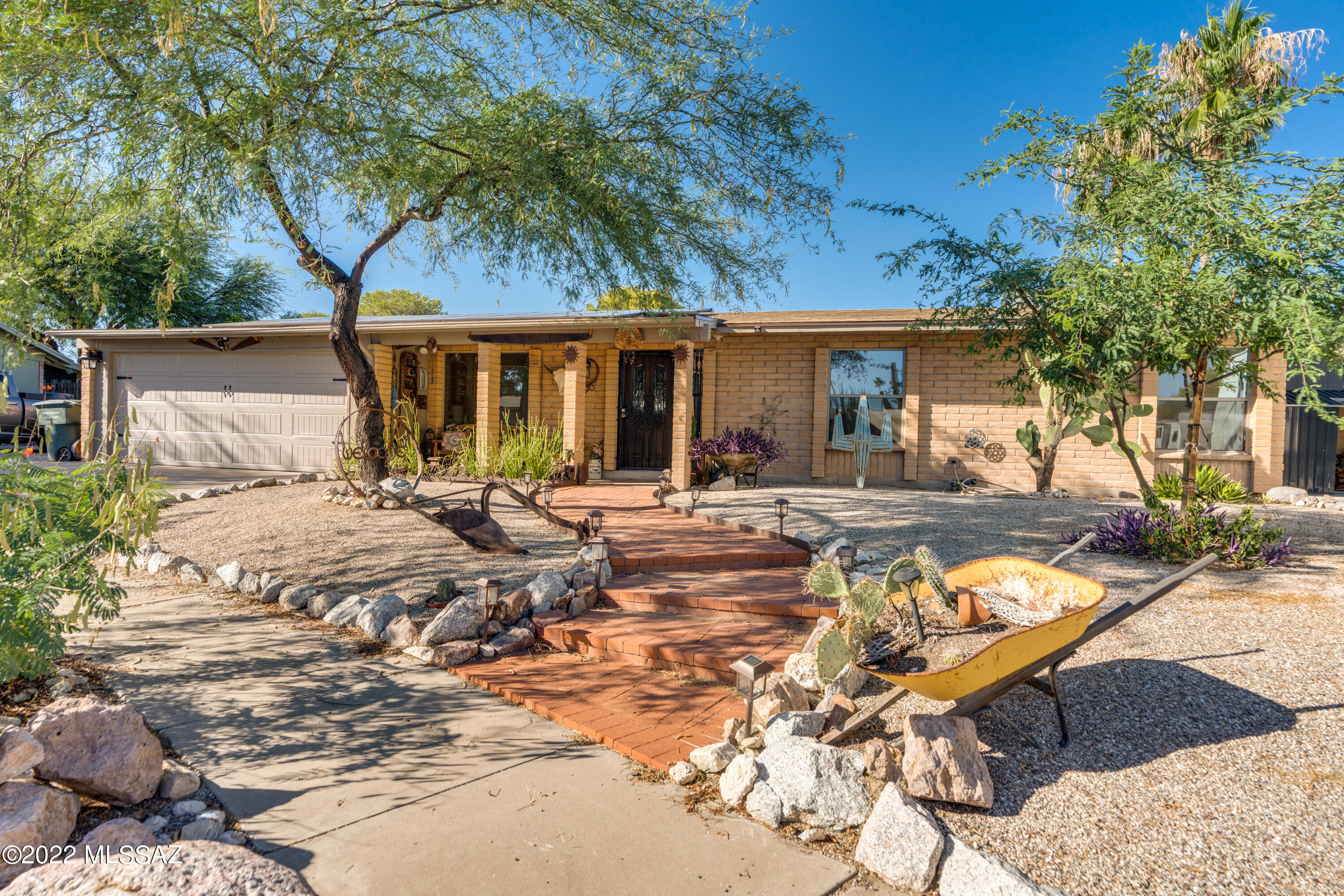 Lincoln Ridge (1-207) - Residential