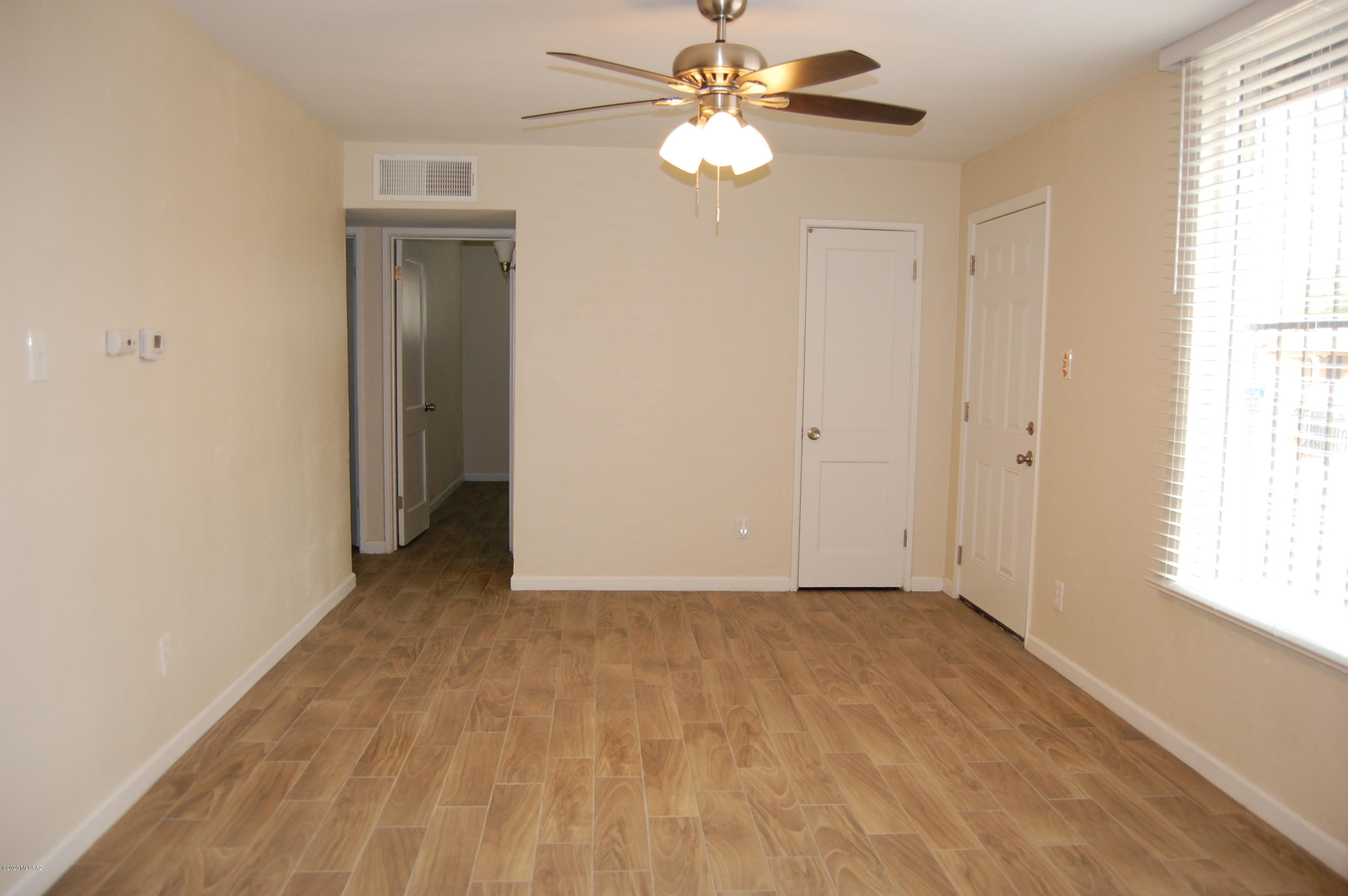 Mission Manor NO. 7 - Residential