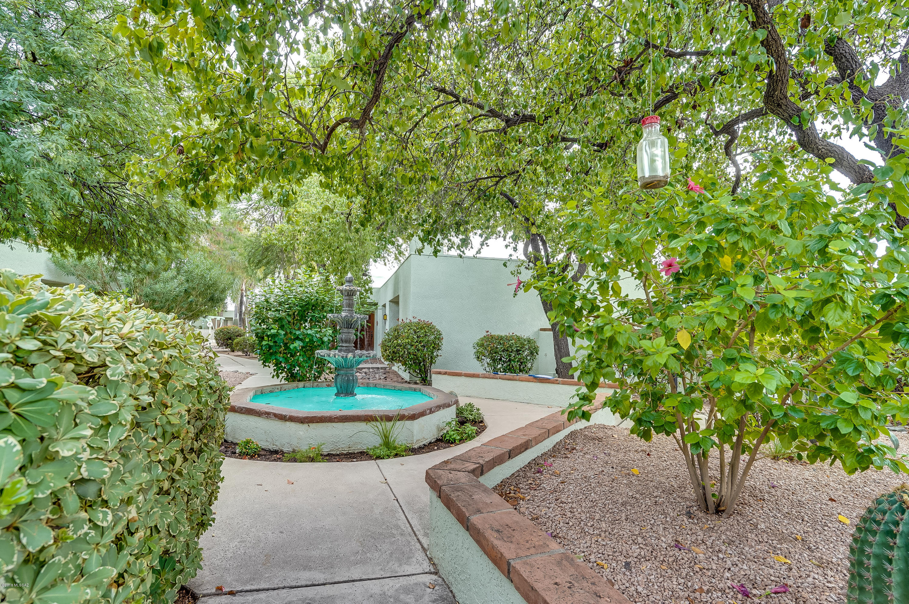 La Canada Village I (1-28) - Residential
