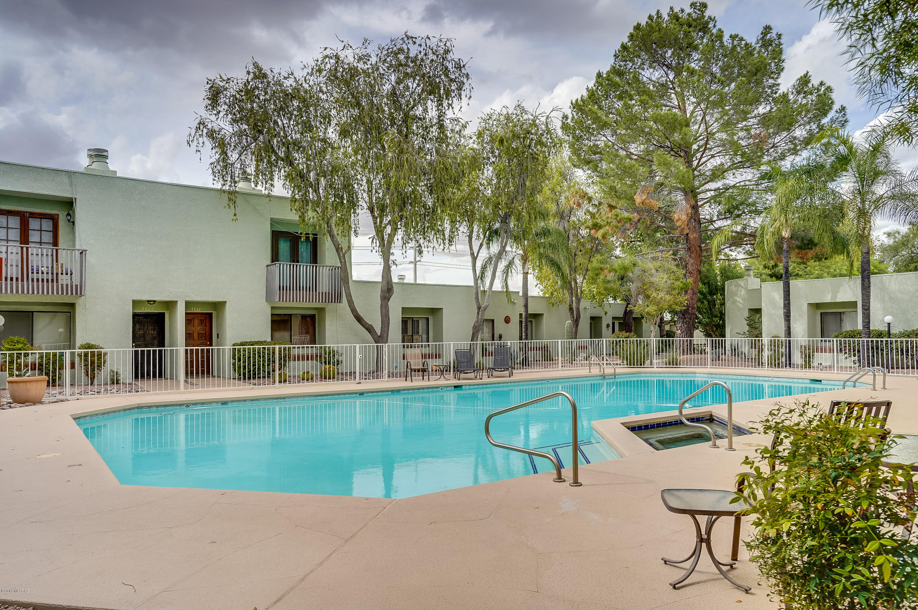 La Canada Village I (1-28) - Residential