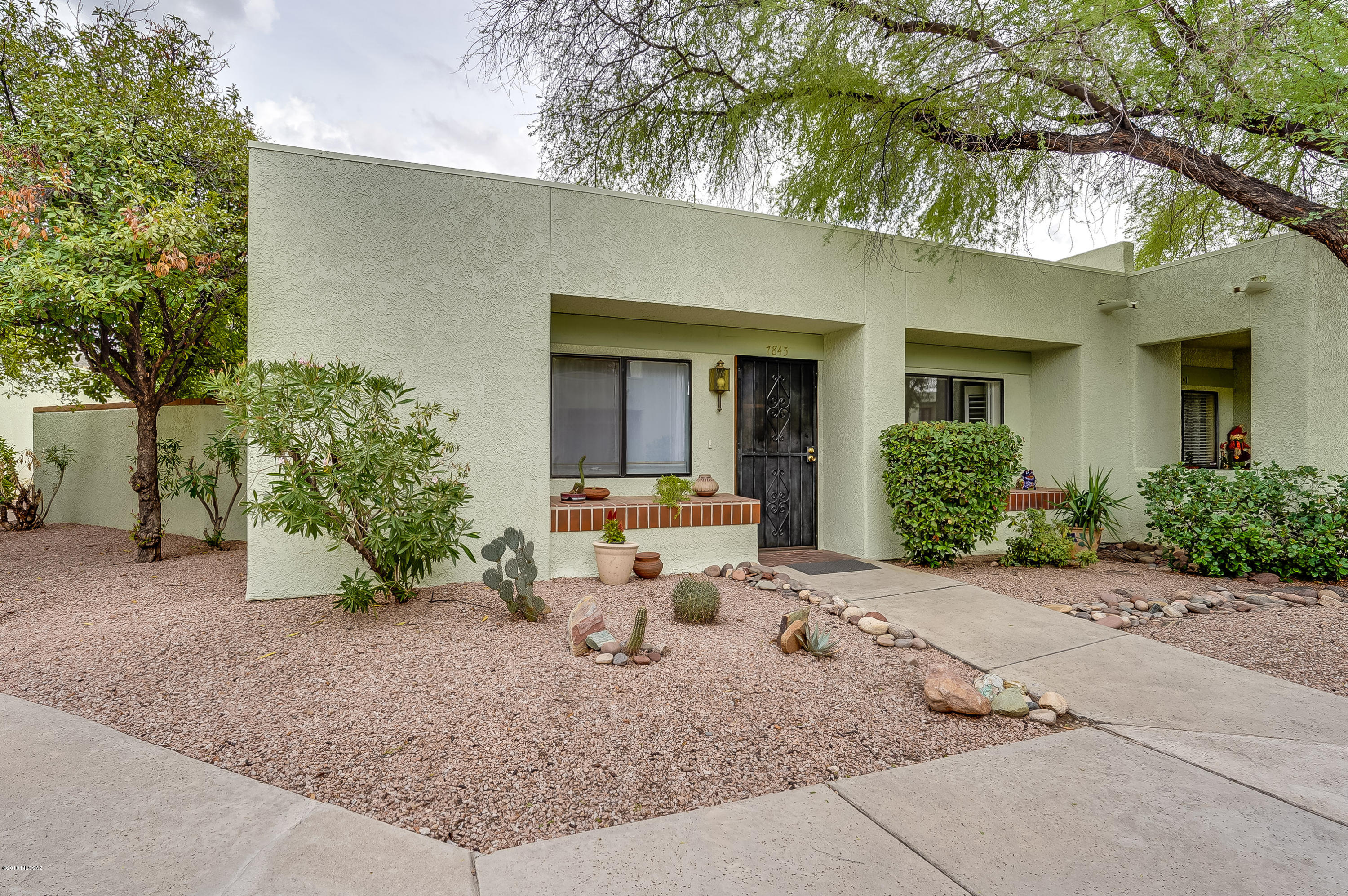 La Canada Village I (1-28) - Residential