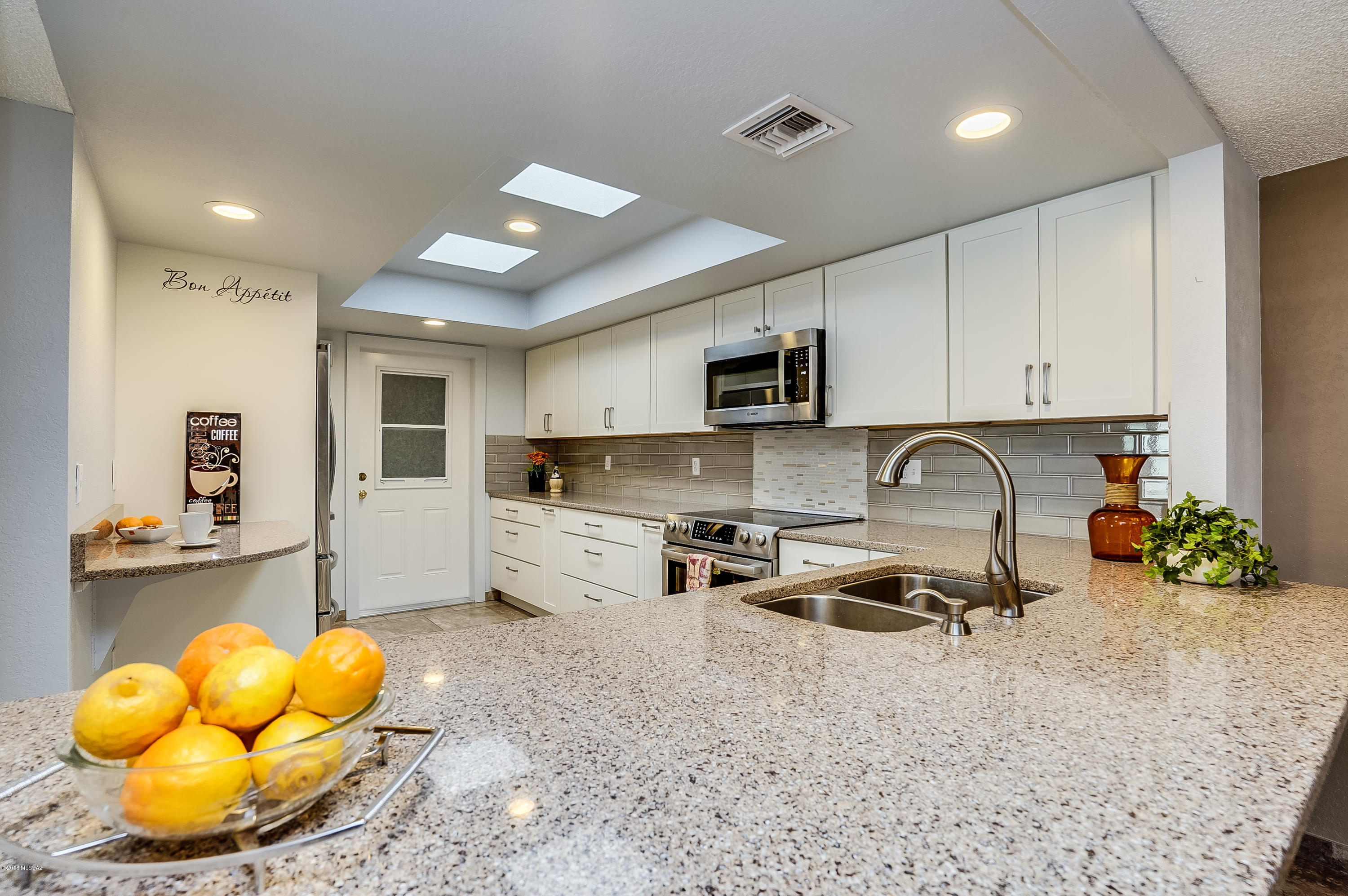 La Canada Village I (1-28) - Residential