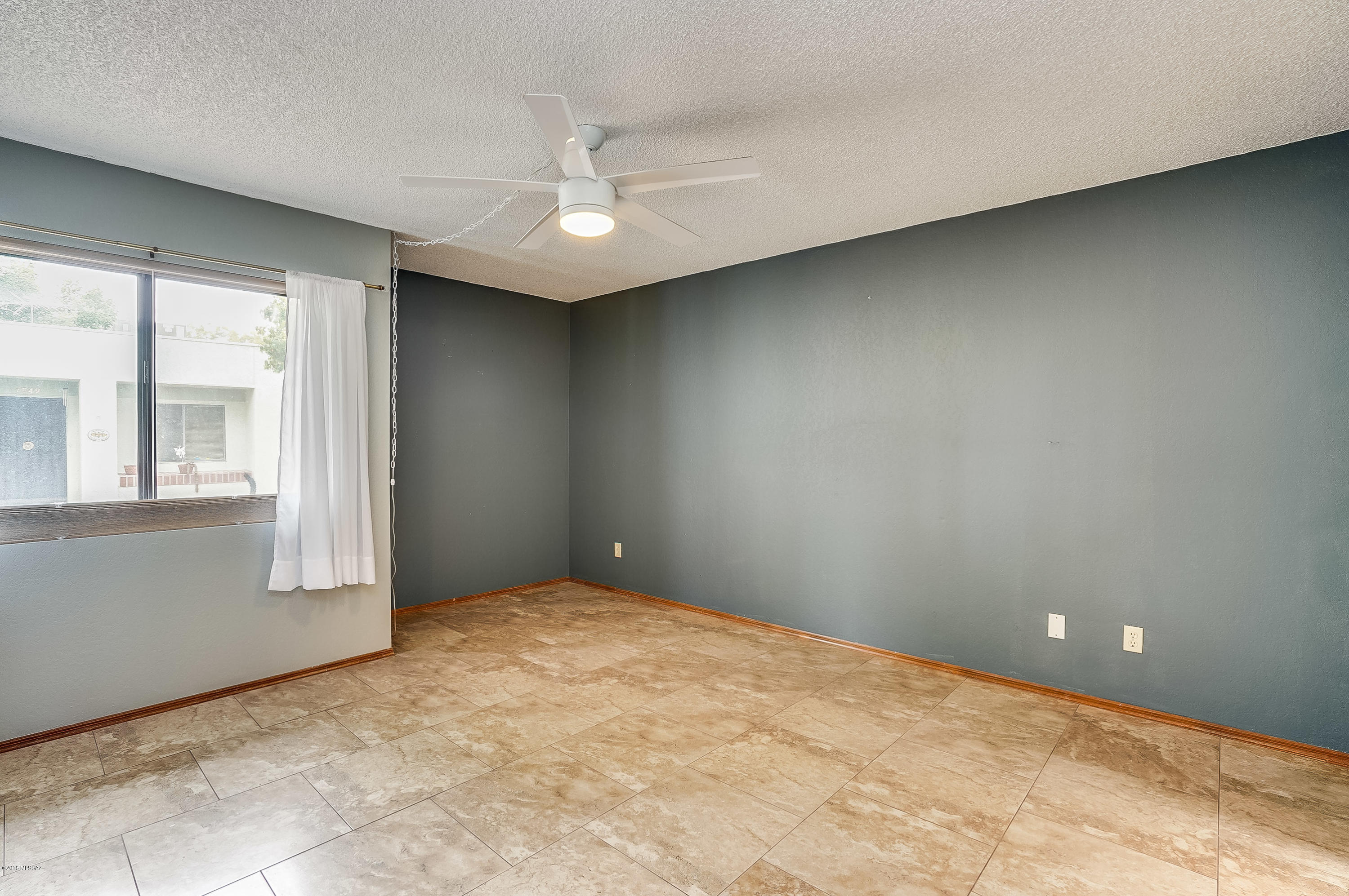 La Canada Village I (1-28) - Residential