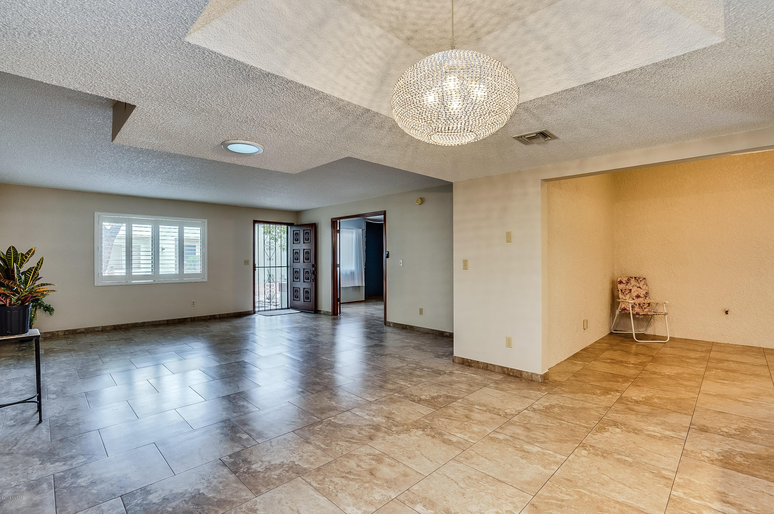 La Canada Village I (1-28) - Residential
