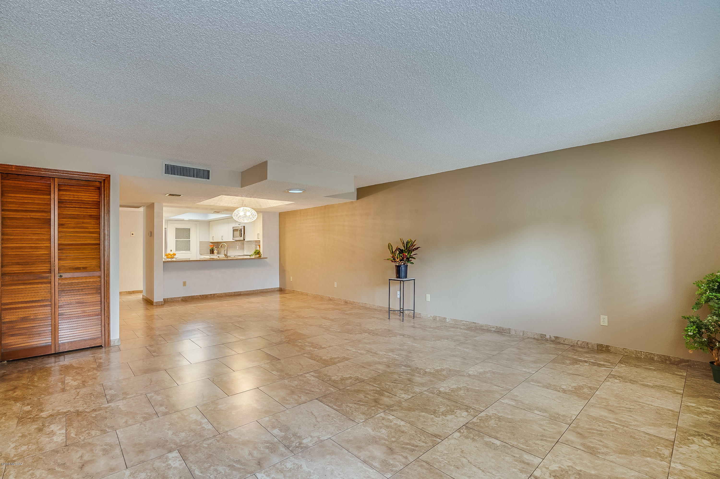 La Canada Village I (1-28) - Residential