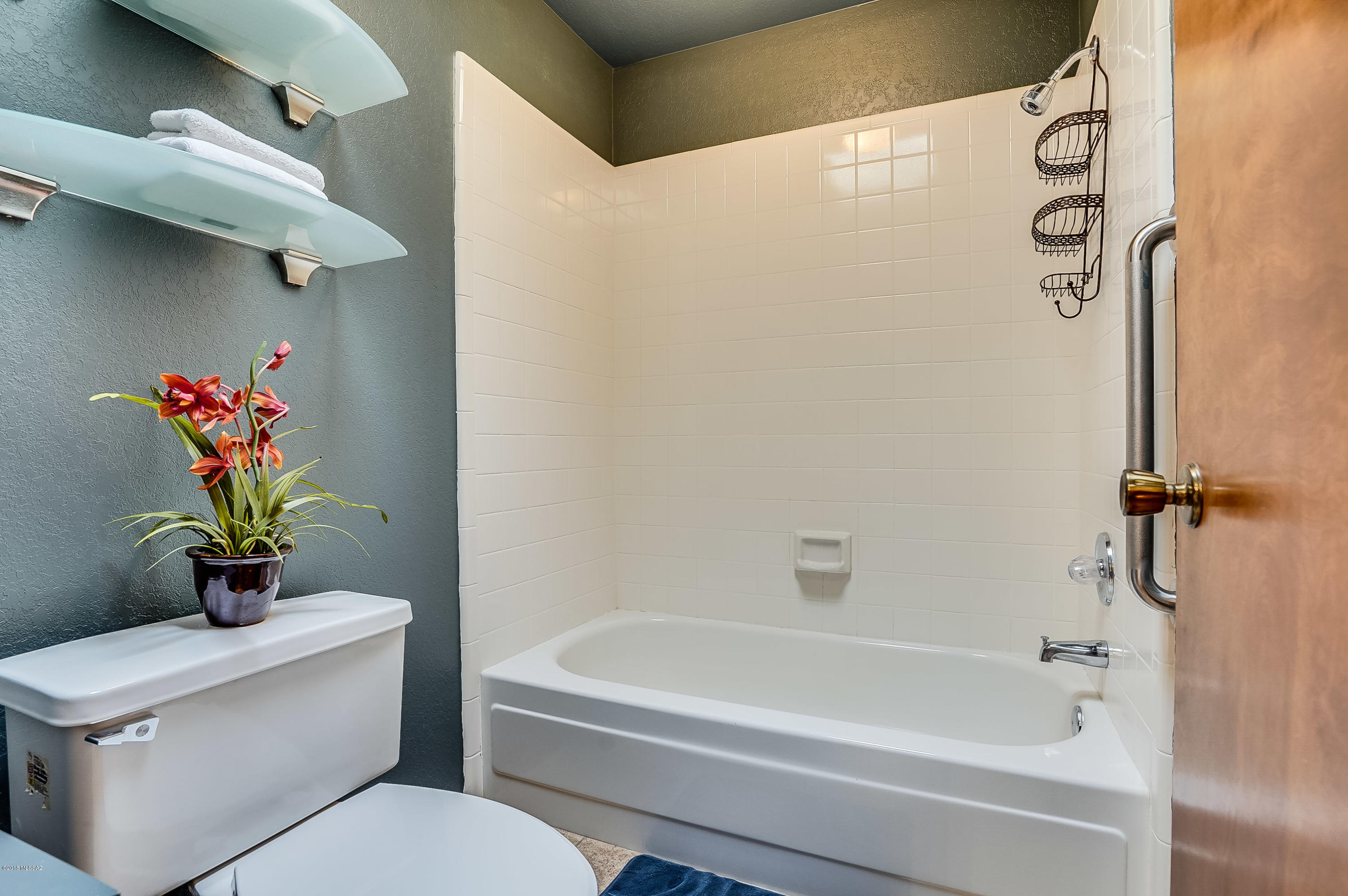 La Canada Village I (1-28) - Residential