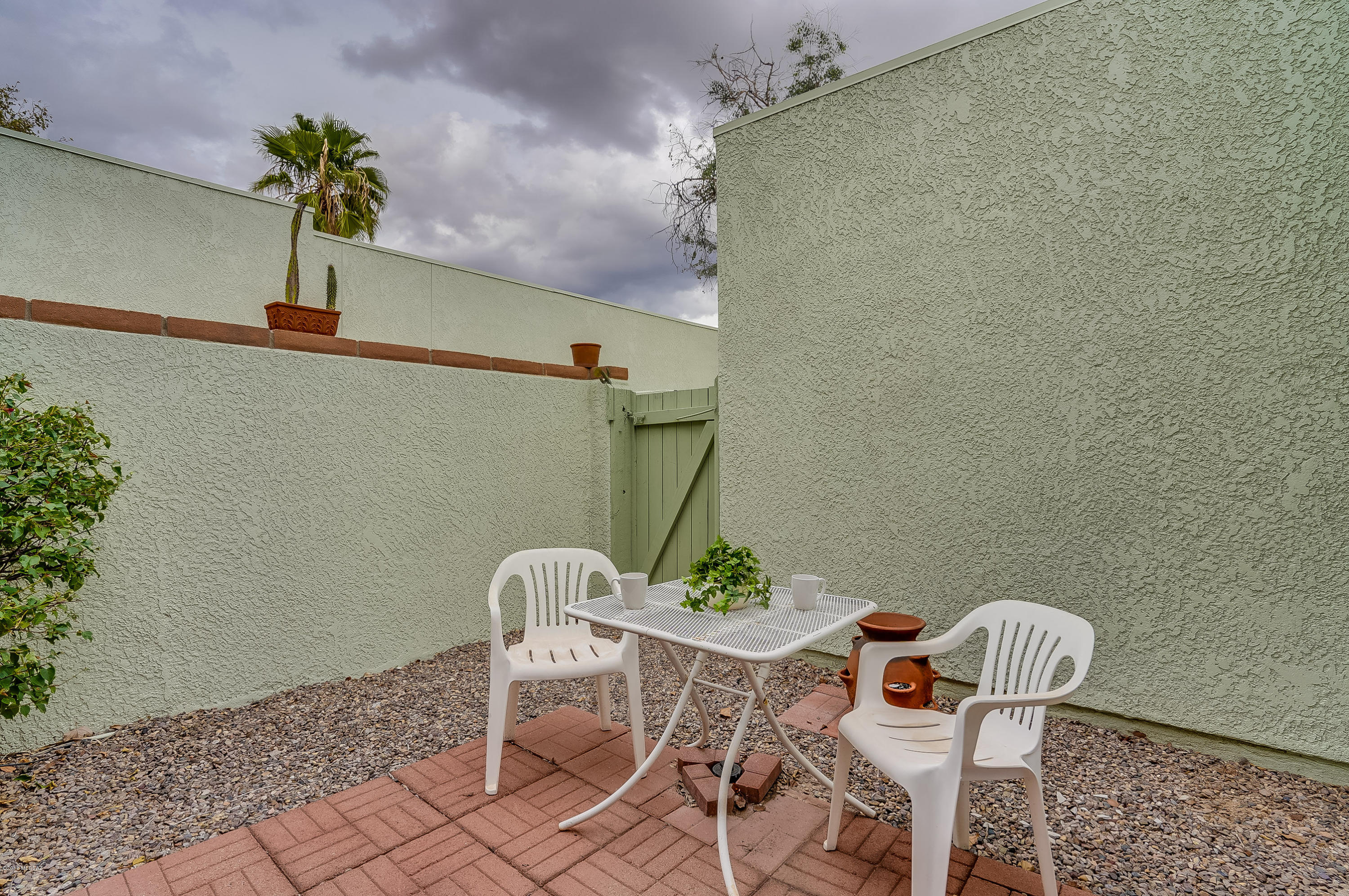 La Canada Village I (1-28) - Residential