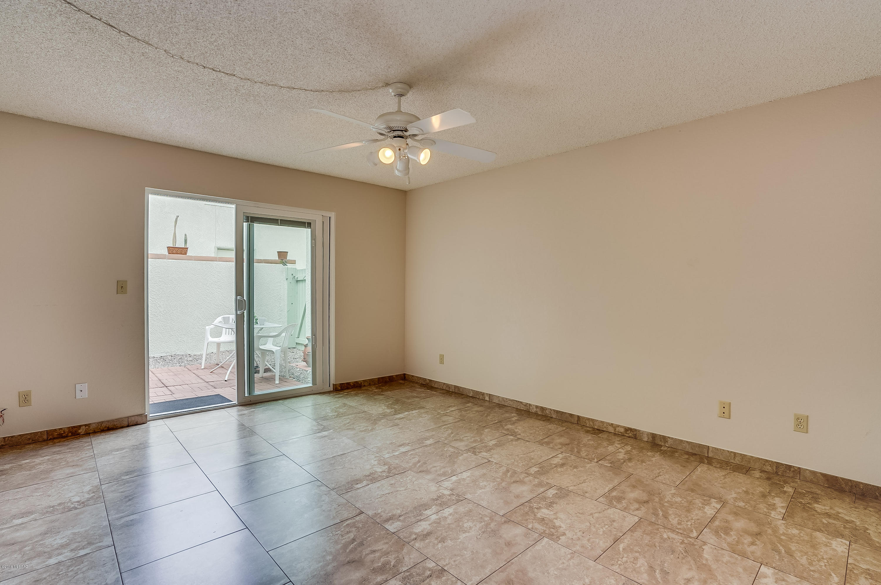 La Canada Village I (1-28) - Residential