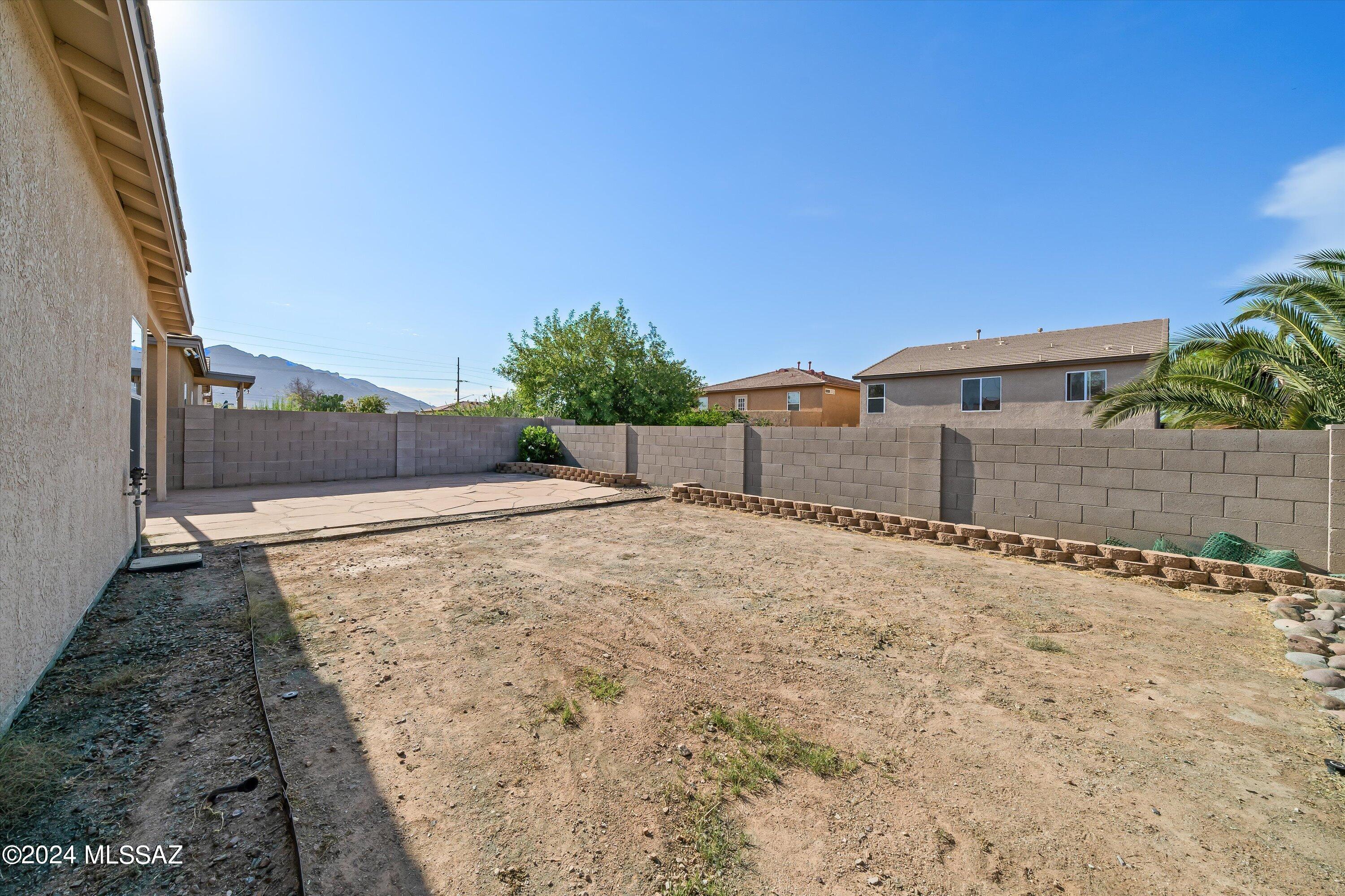 La Cholla Bluffs - Residential