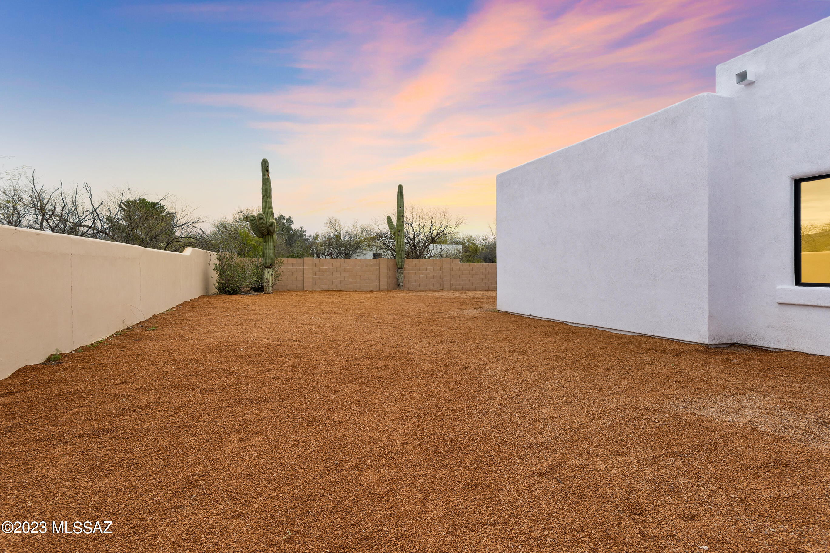 El Rancho Merlita (1-16) - Residential