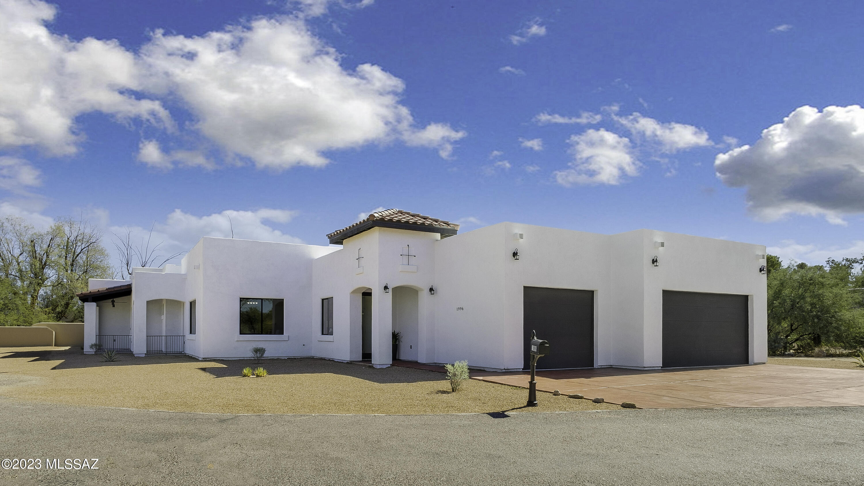 El Rancho Merlita (1-16) - Residential