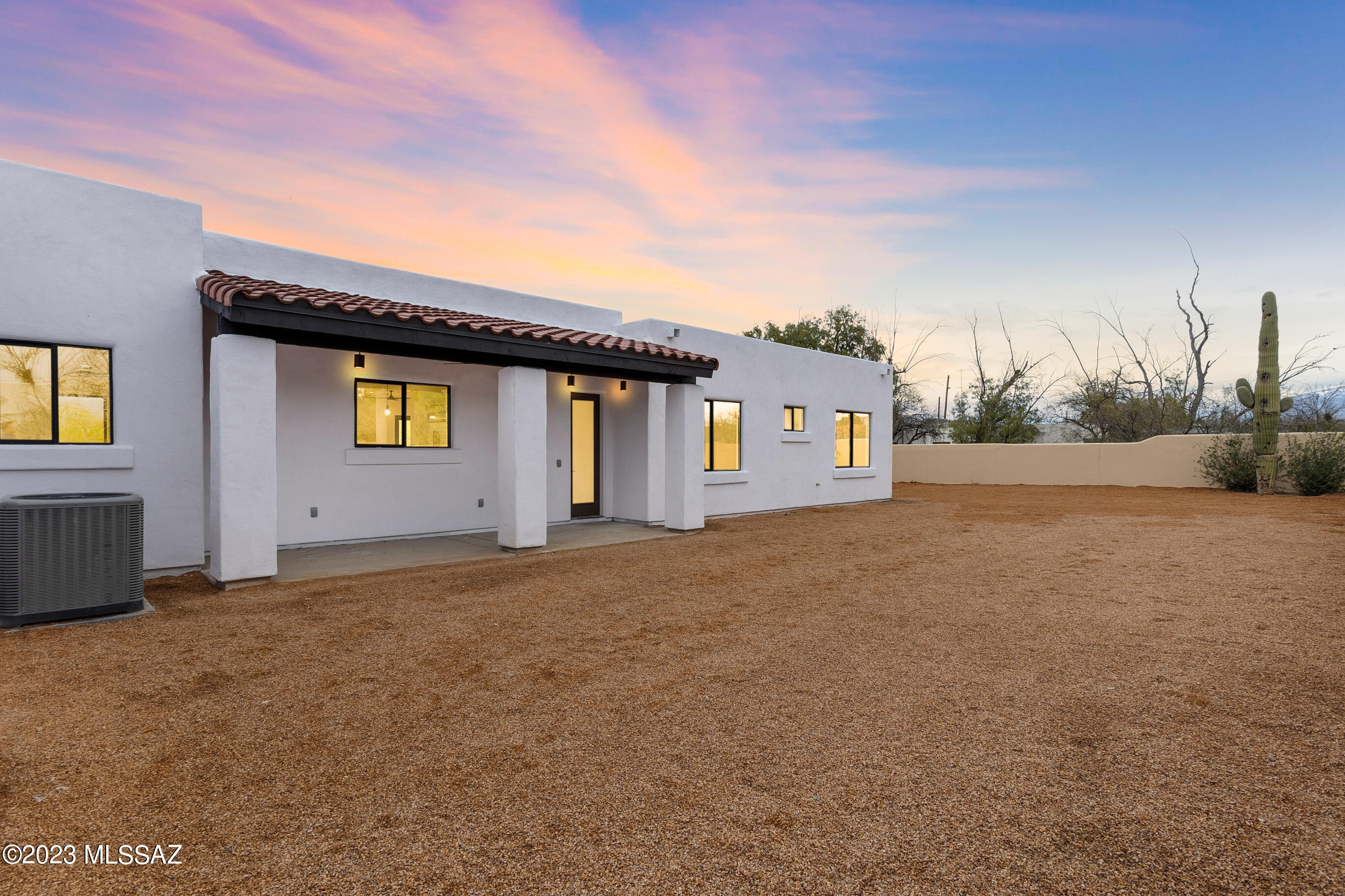El Rancho Merlita (1-16) - Residential