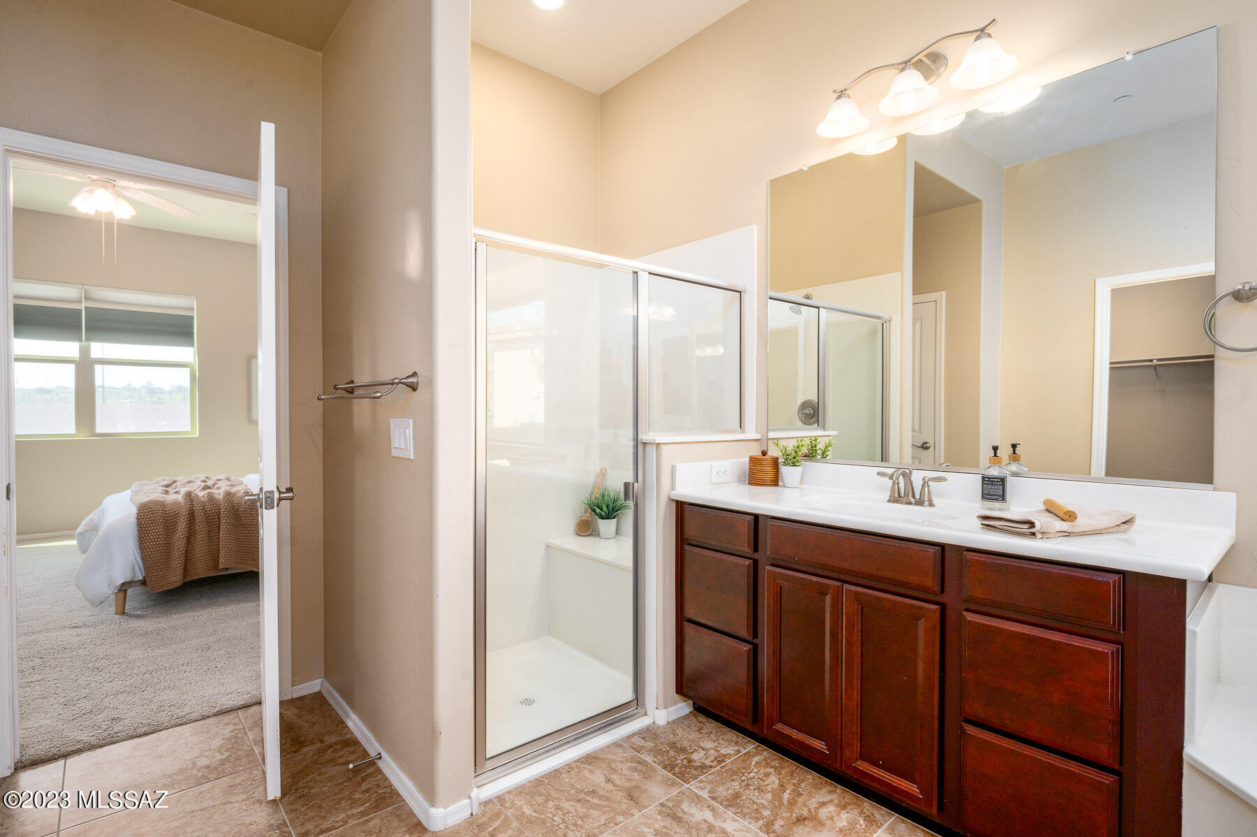 Silverbell West R-10 SQ20140800103 - Residential