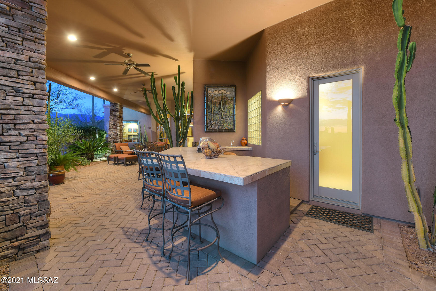 Sabino Mountain (1-290) - Residential