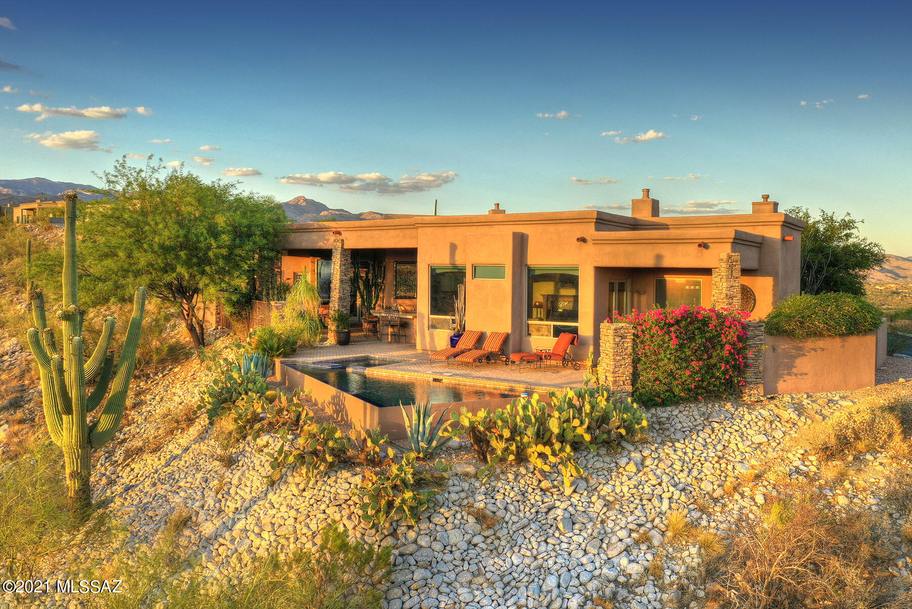 Sabino Mountain (1-290) - Residential