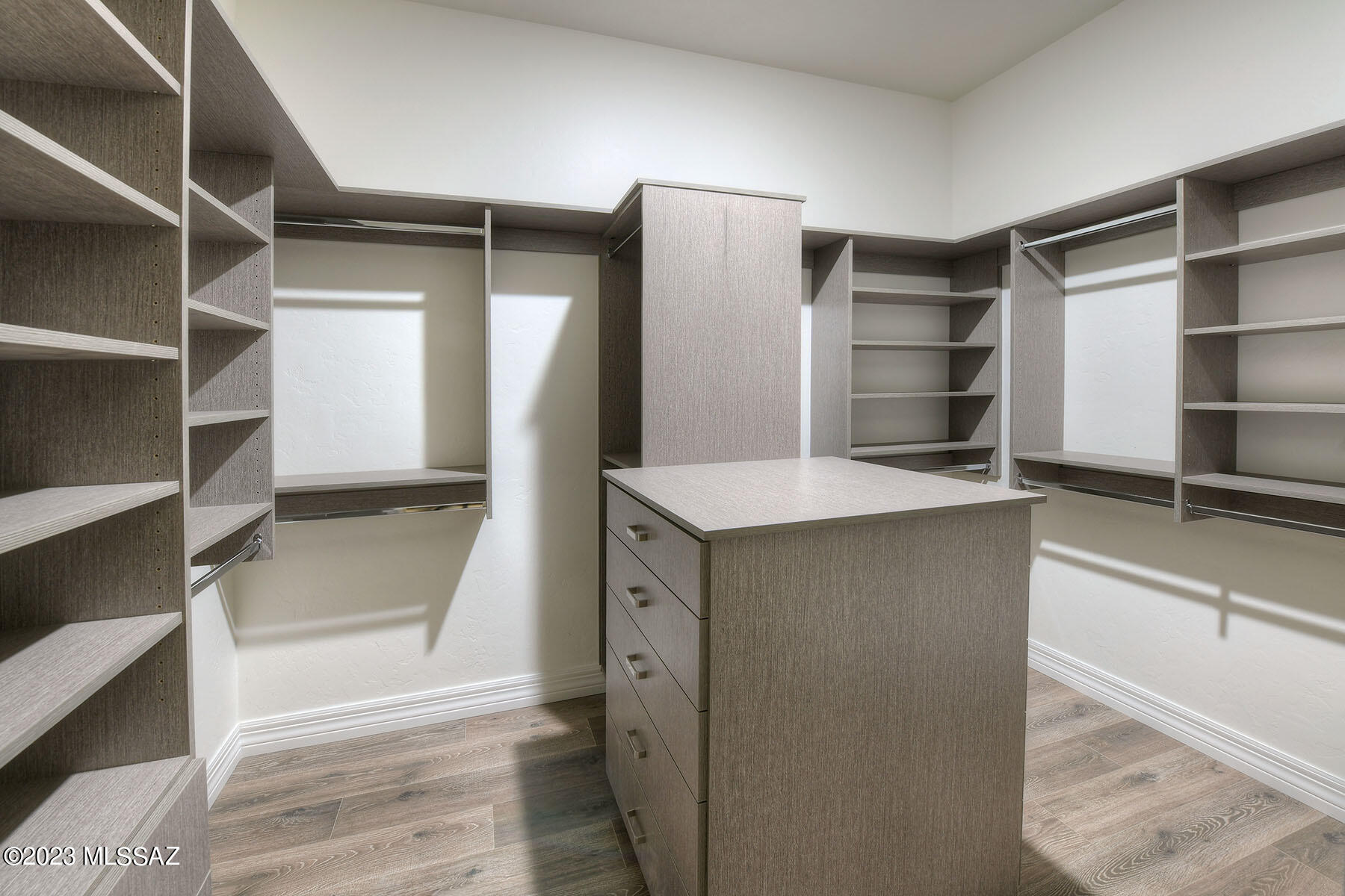 Sanctuary At Silverhawke - Residential