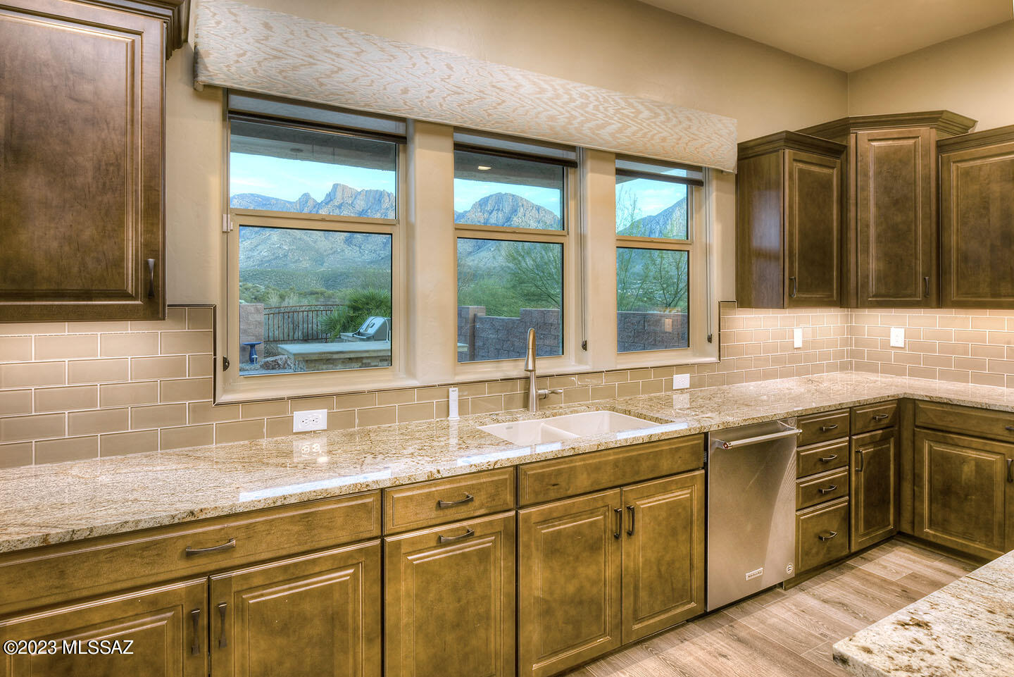 Sanctuary At Silverhawke - Residential