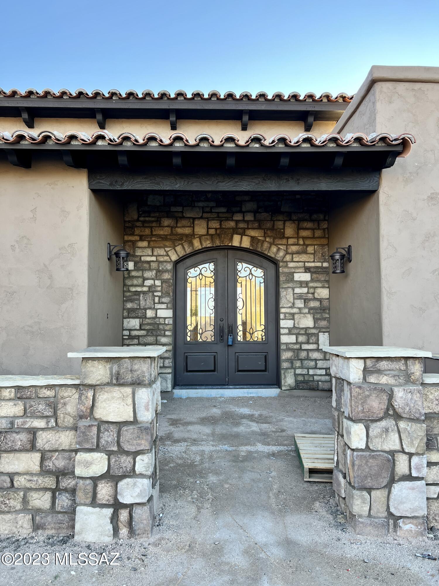 Stone Canyon III - Residential