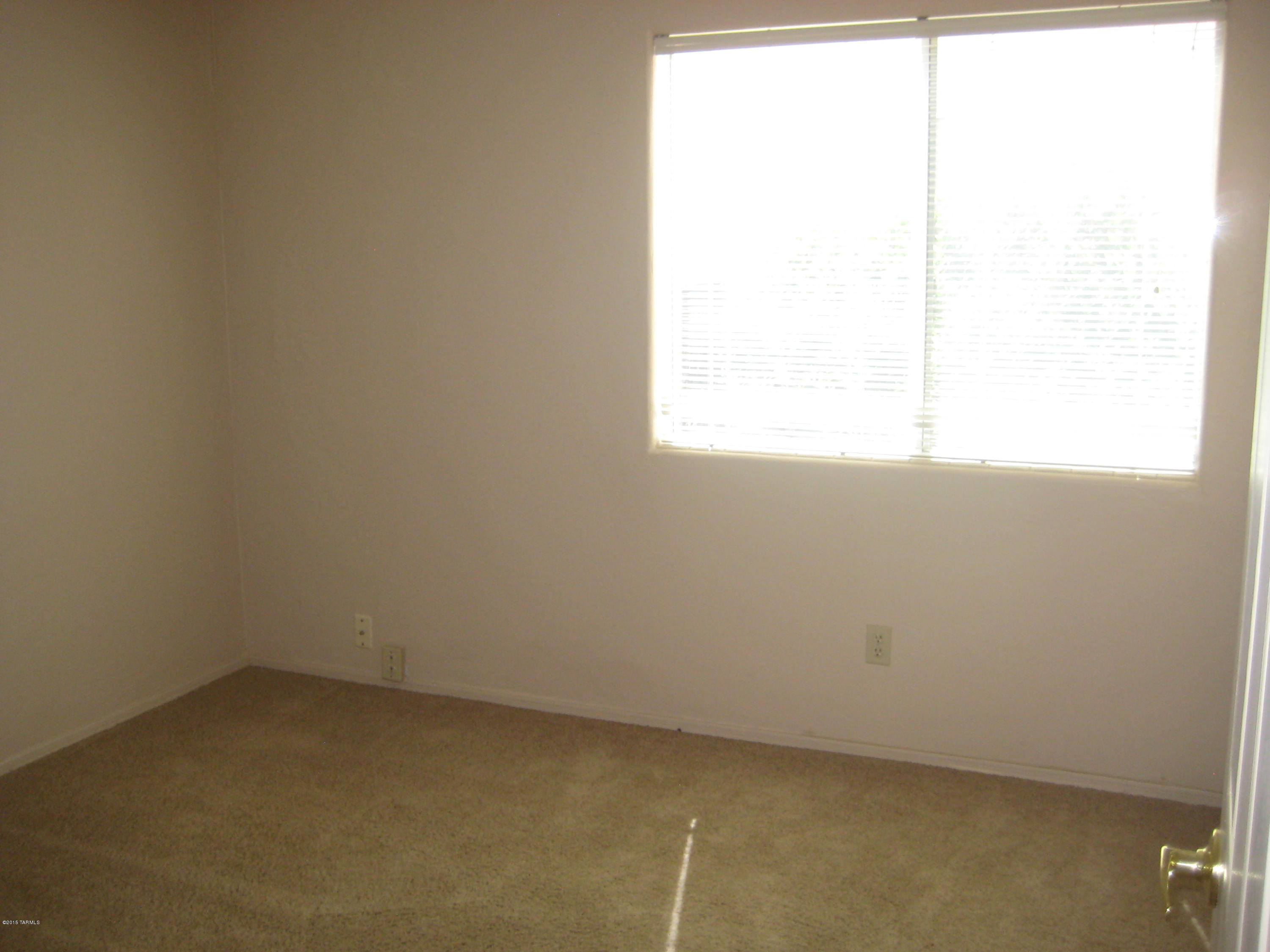Sierra Catalina Estates (1-99) - Residential Lease