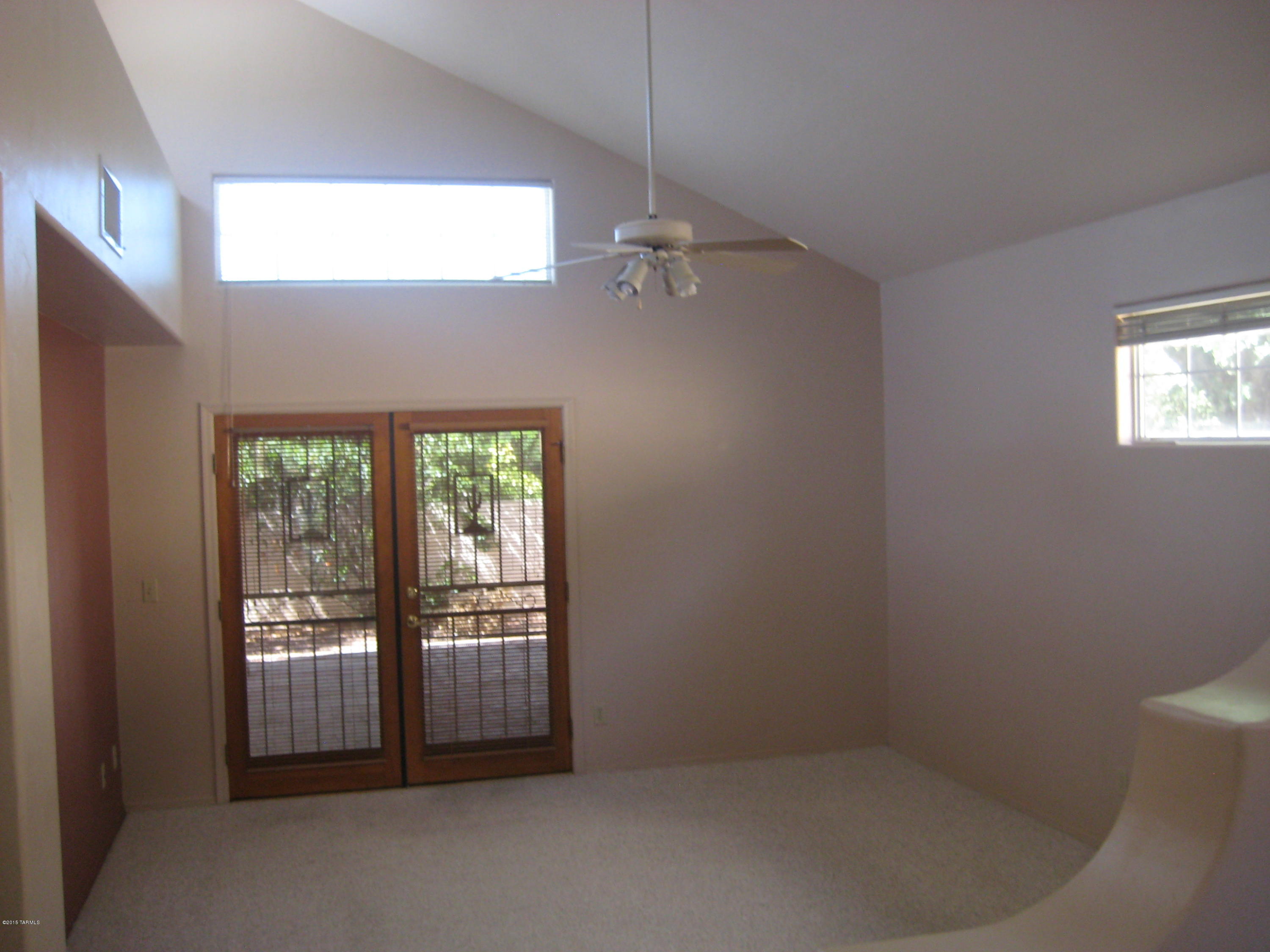 Sierra Catalina Estates (1-99) - Residential Lease