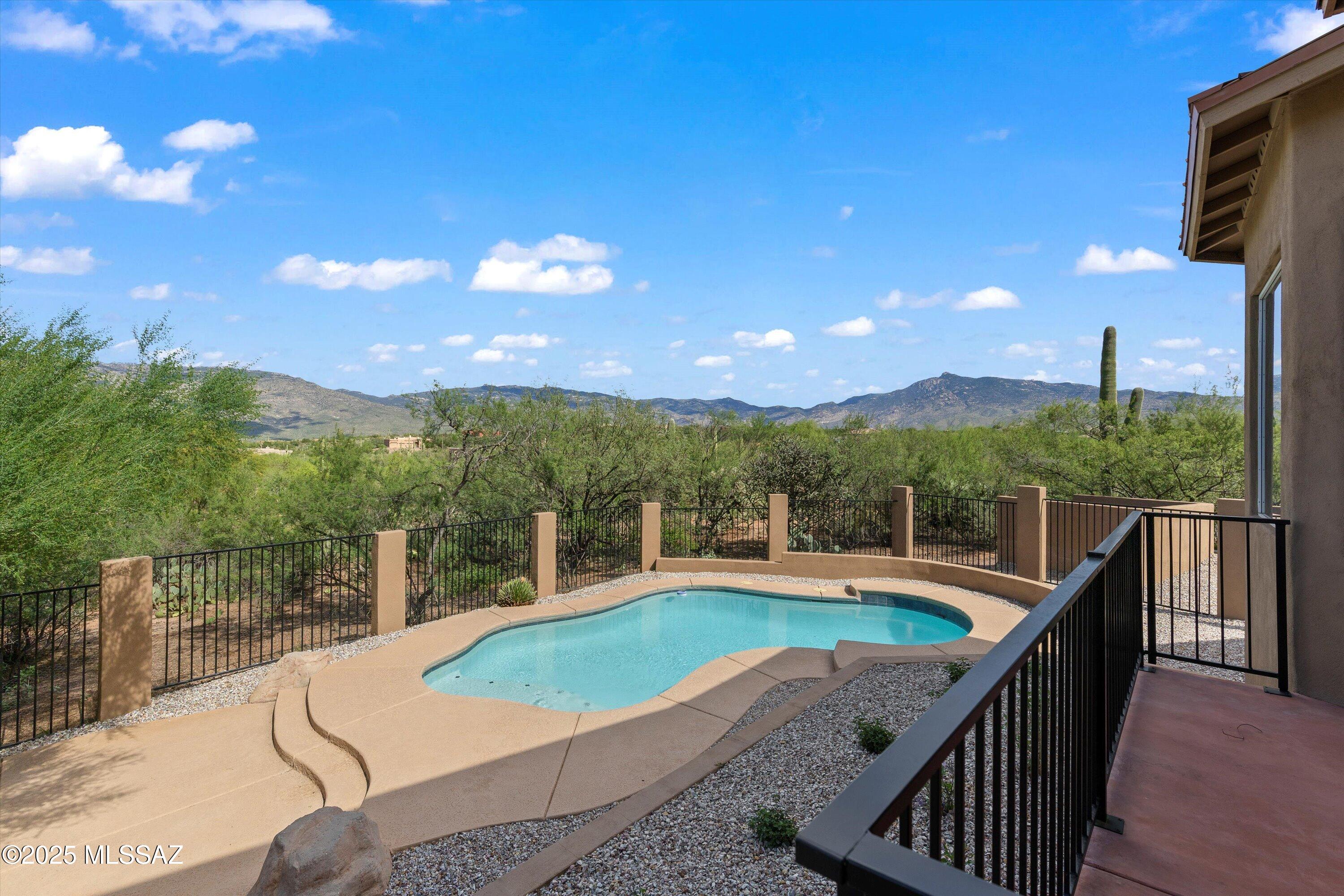 Coyote Creek (1-395) - Residential
